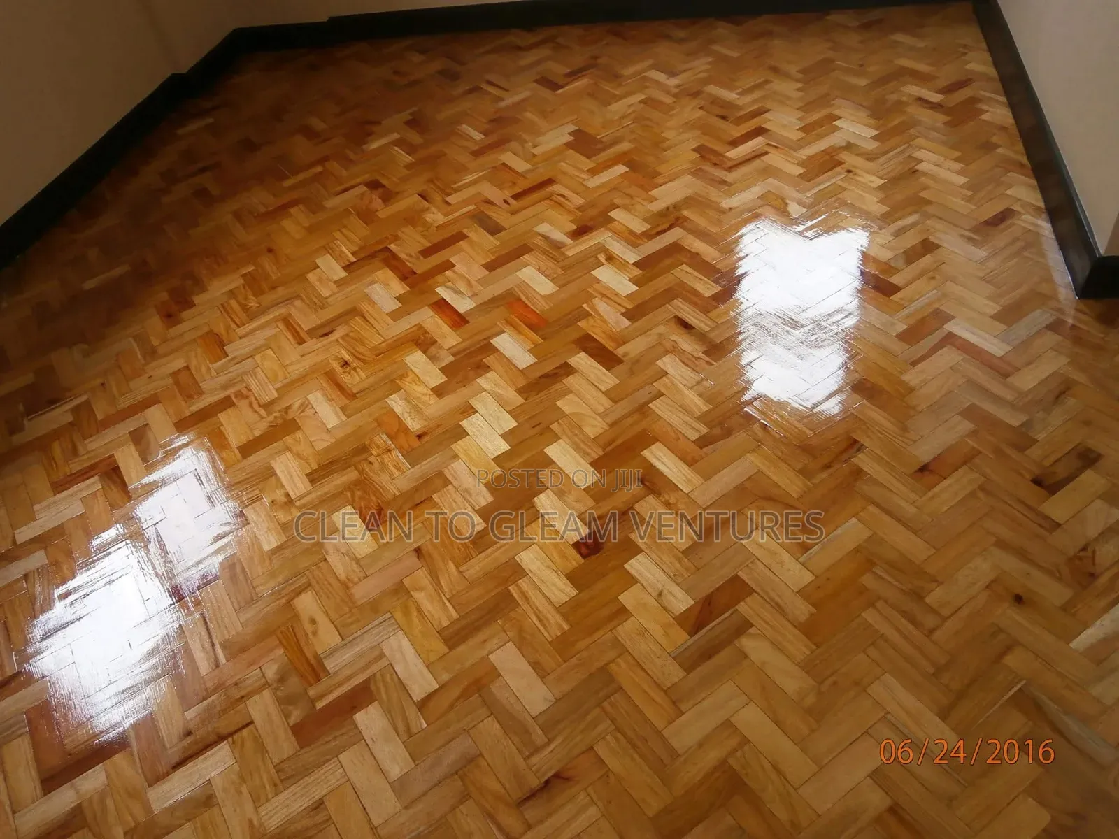 Mahogany, Cedar,Oak,Pine Floor Installation,Repair,Sanding Vanishing