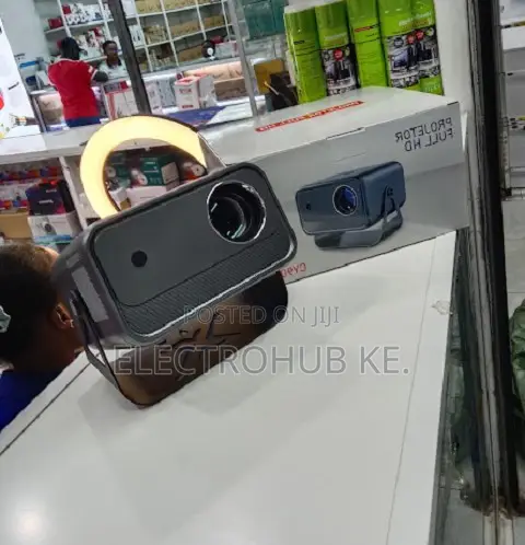 CY900 Home Entertainment Smart Android Projector