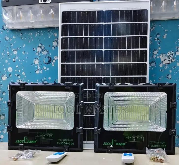 2-in-1 Solar Floodlights