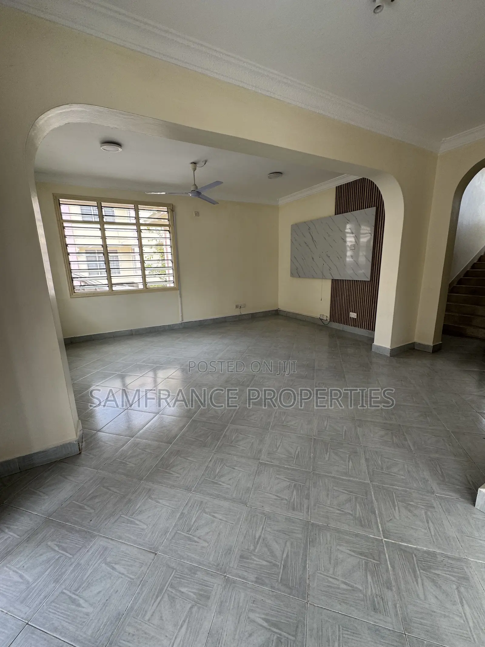 4bdrm Mansion in Beach Road, Nyali Mkomani for rent