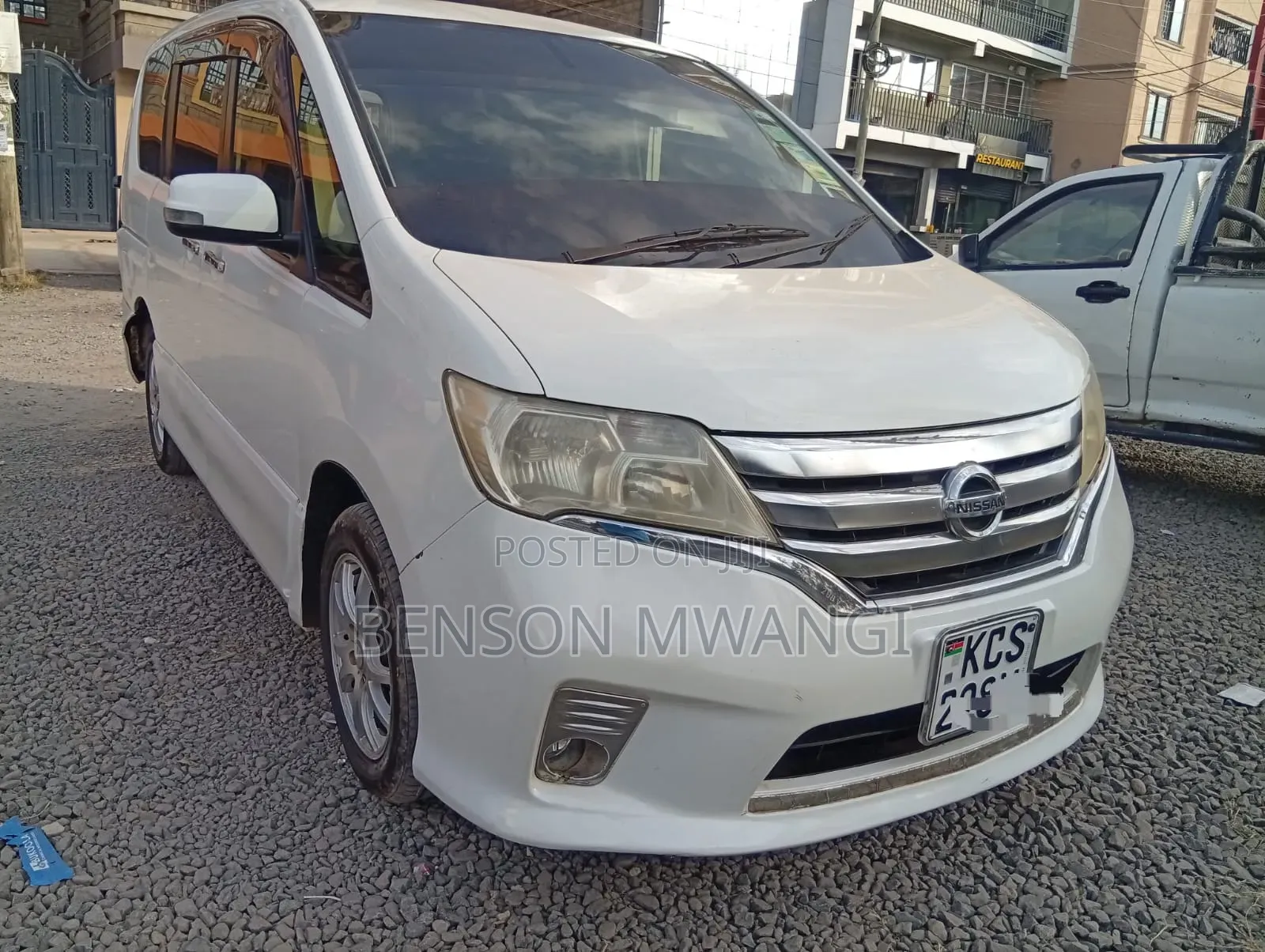 Nissan Serena 2011 White