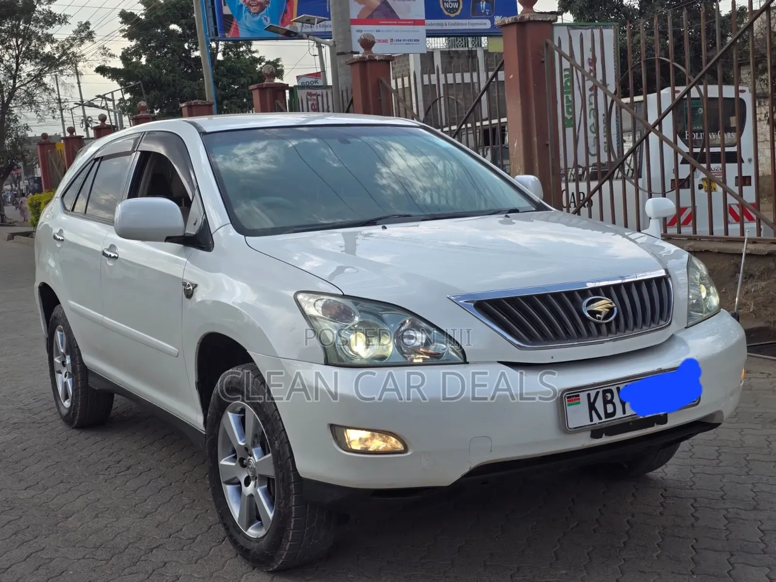 Toyota Harrier 2007 White