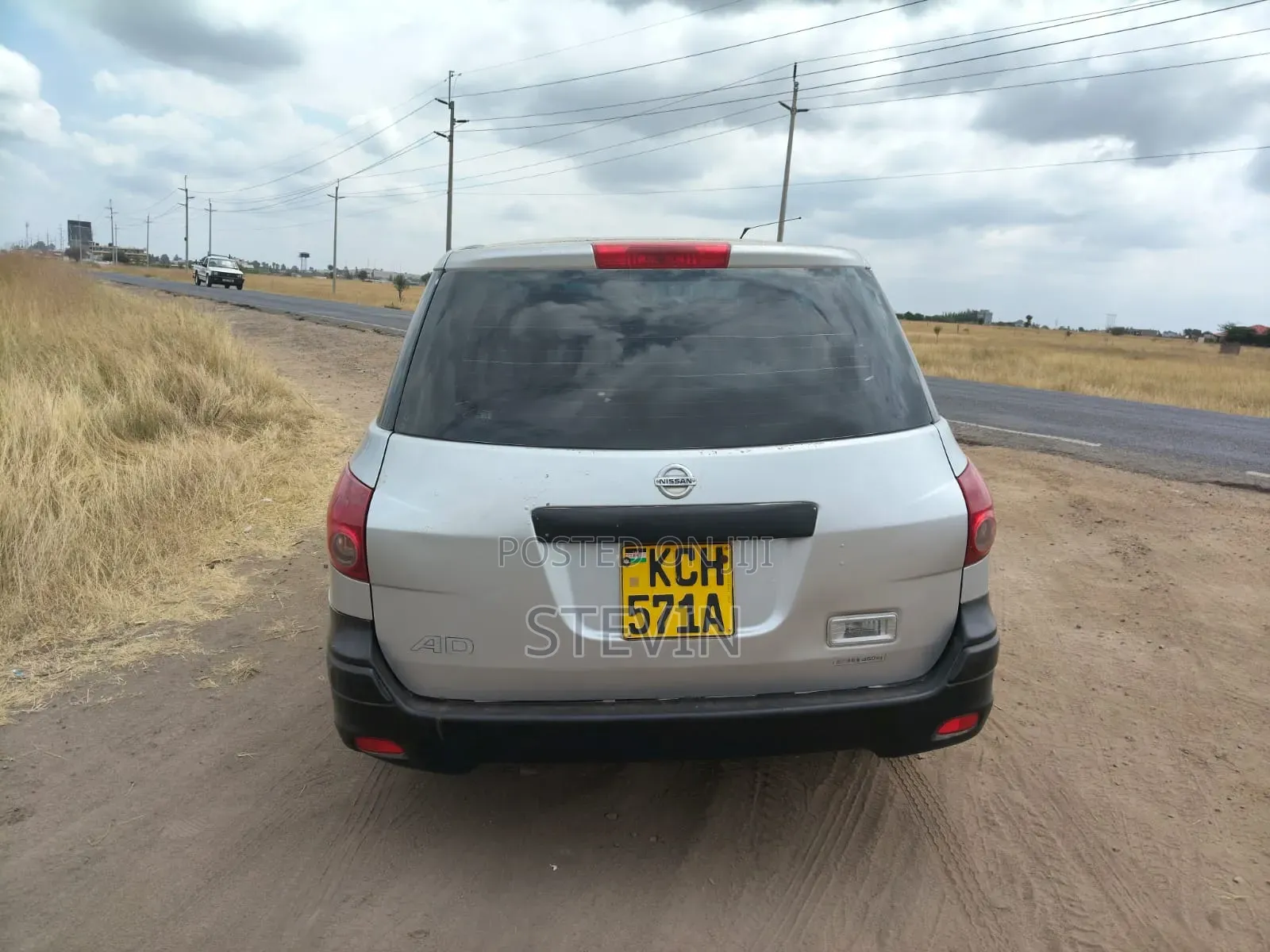 Nissan Advan 2009 Gray