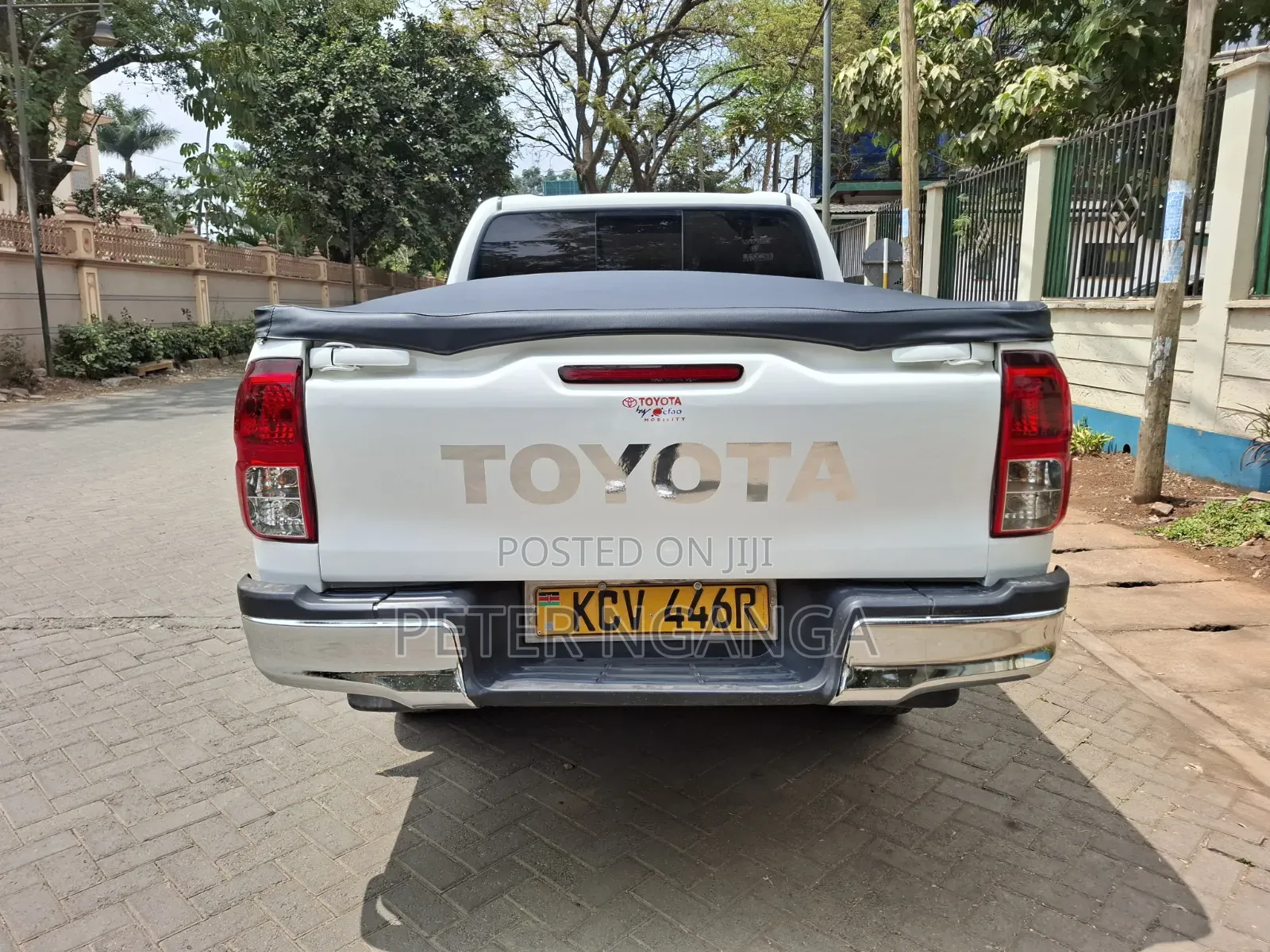 Toyota Hilux 2018 White