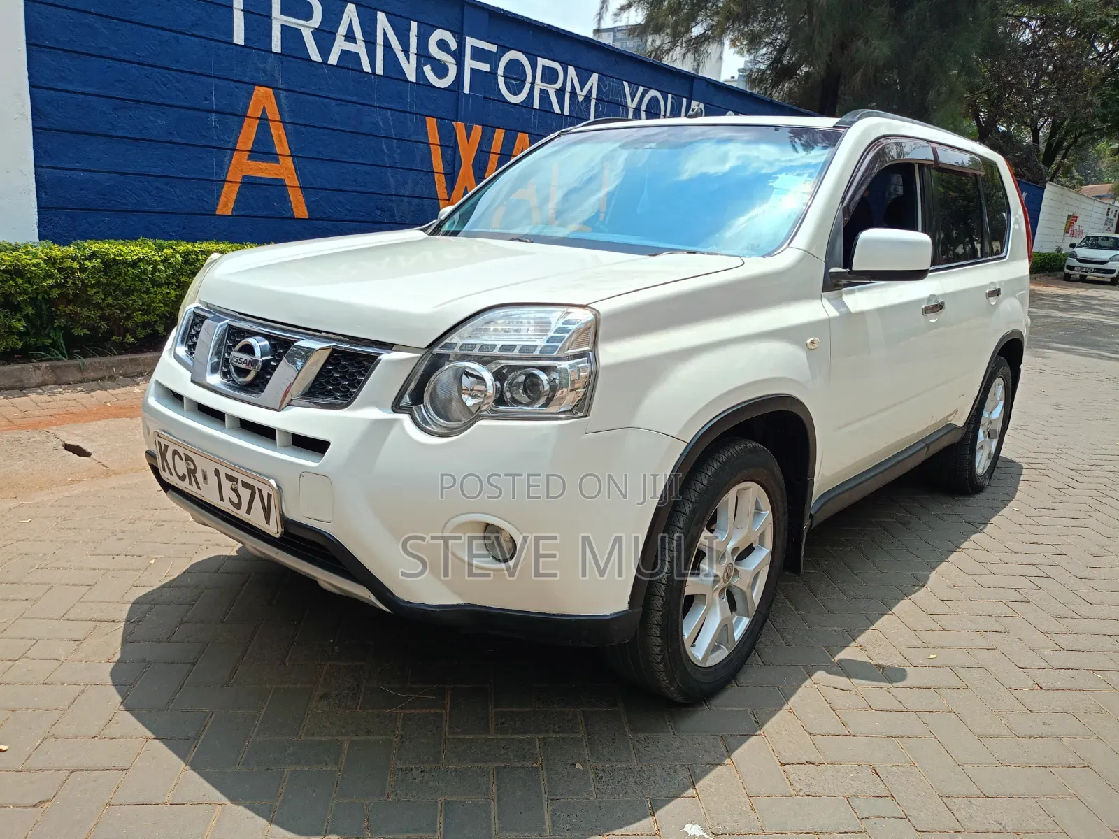 Nissan X-Trail 2011 White