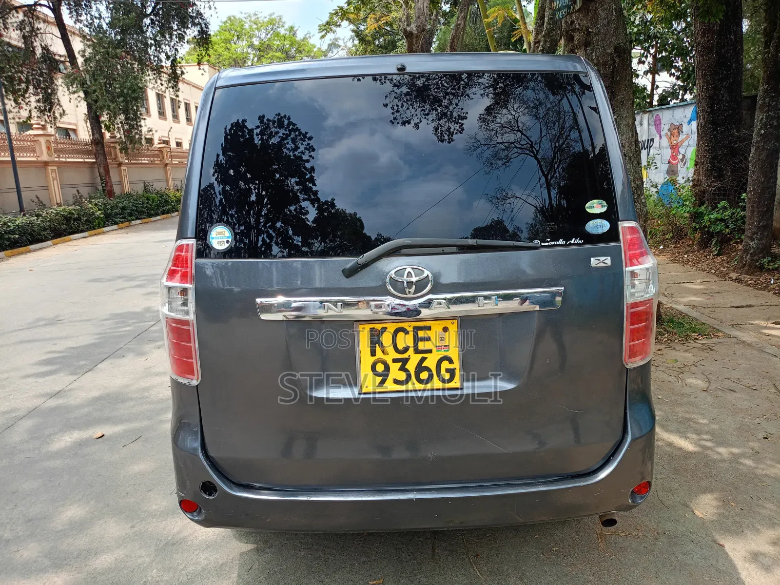 Toyota Noah 2008 Gray
