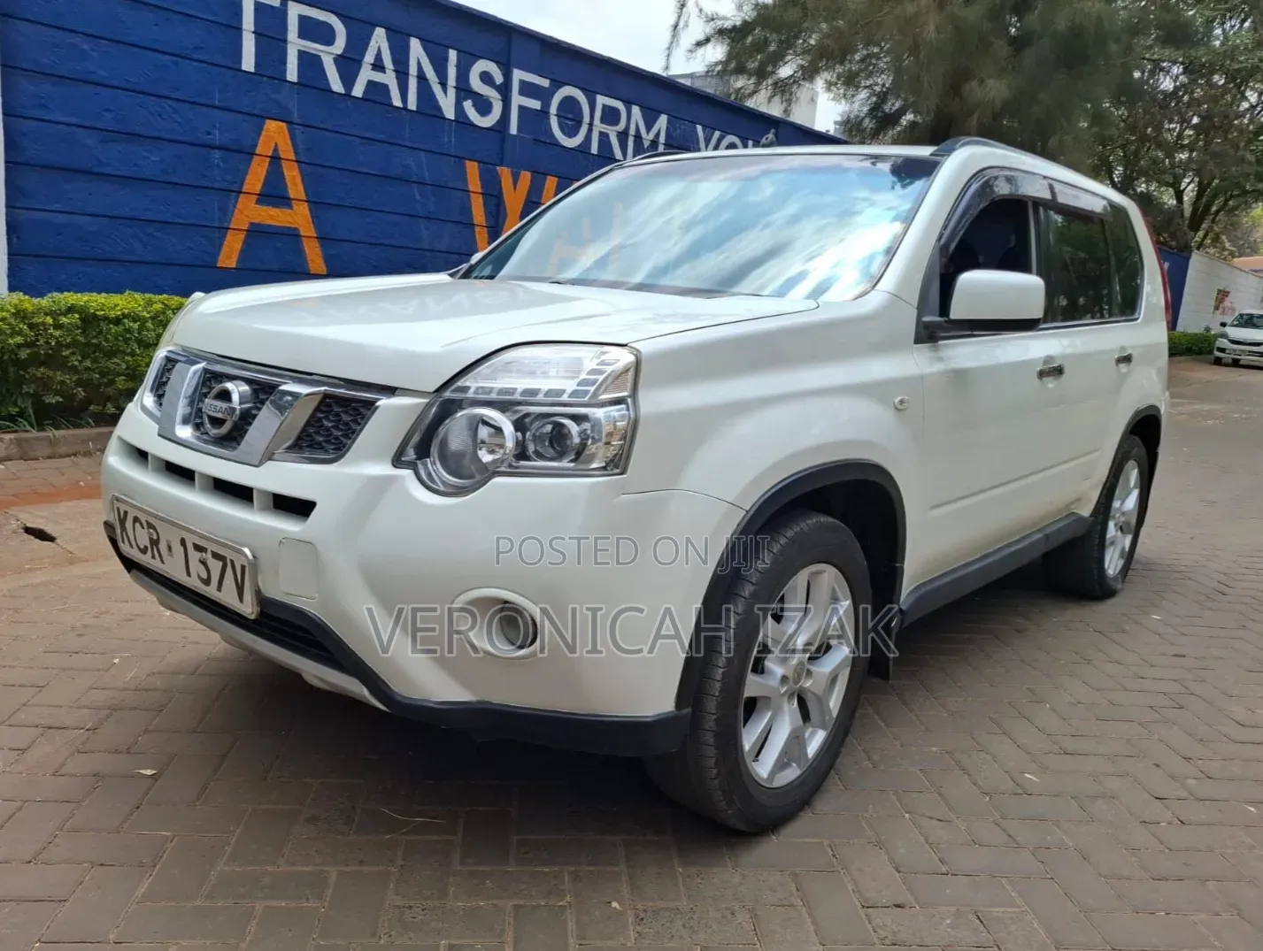 Nissan X-Trail 2011 White
