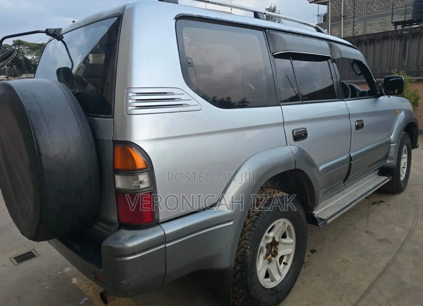 Toyota Land Cruiser Prado 1995 Silver