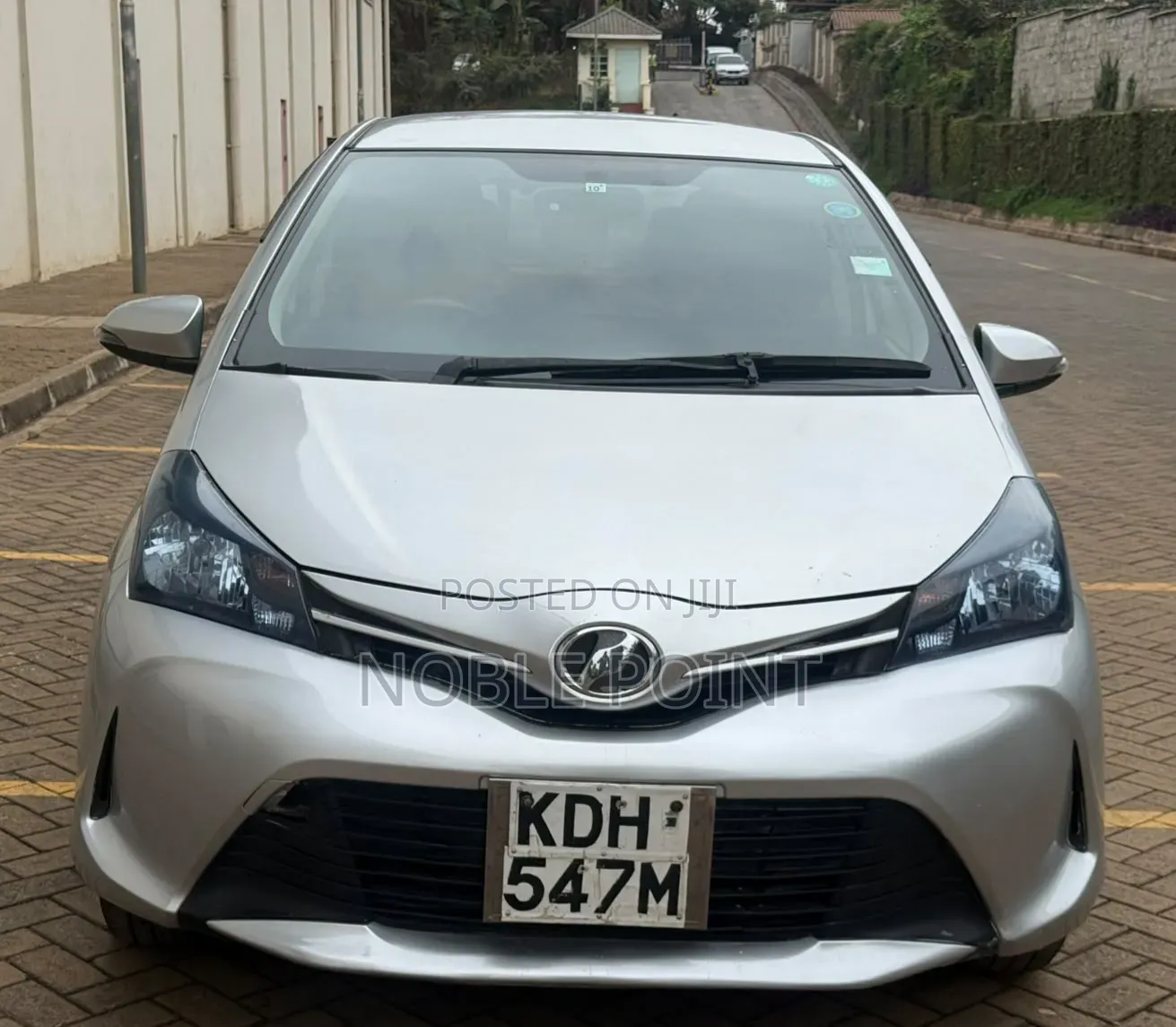 Toyota Vitz 2015 White