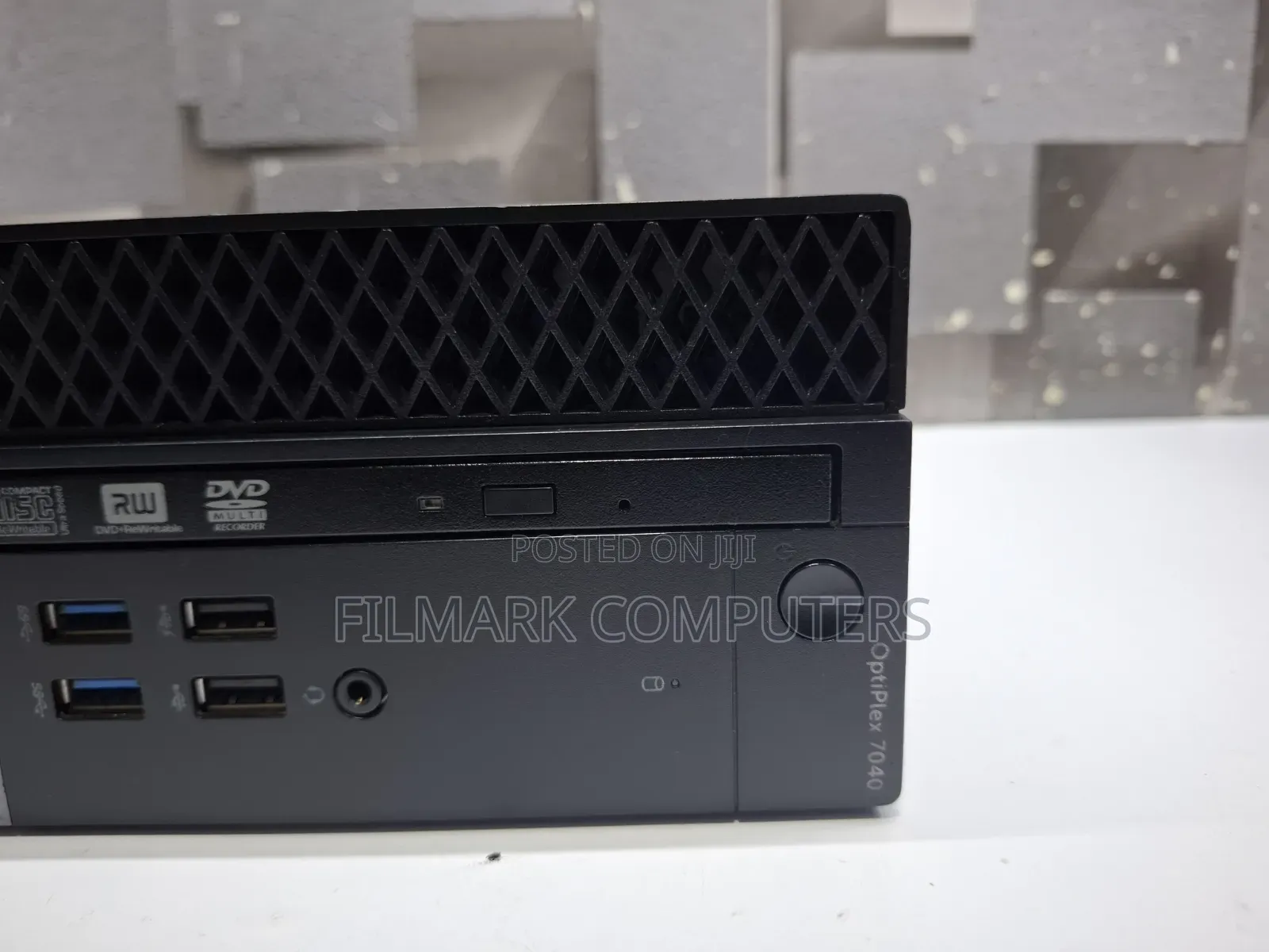 Desktop Computer Dell OptiPlex 7040 8GB Intel Core i5 HDD 500GB