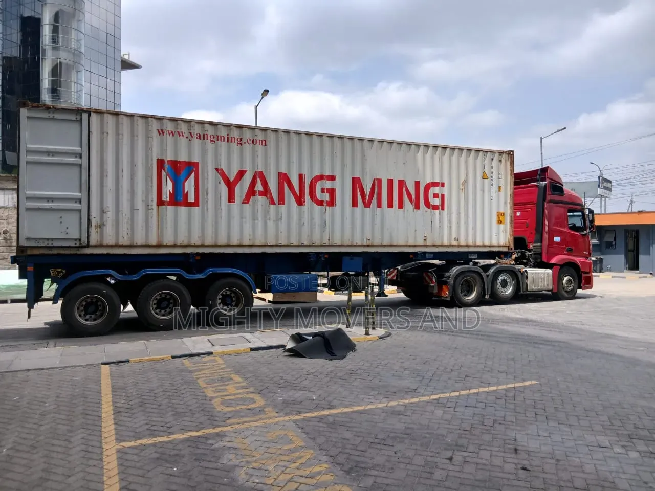 Comprehensive Cross-Boarder Logistics Solution- Truck Available