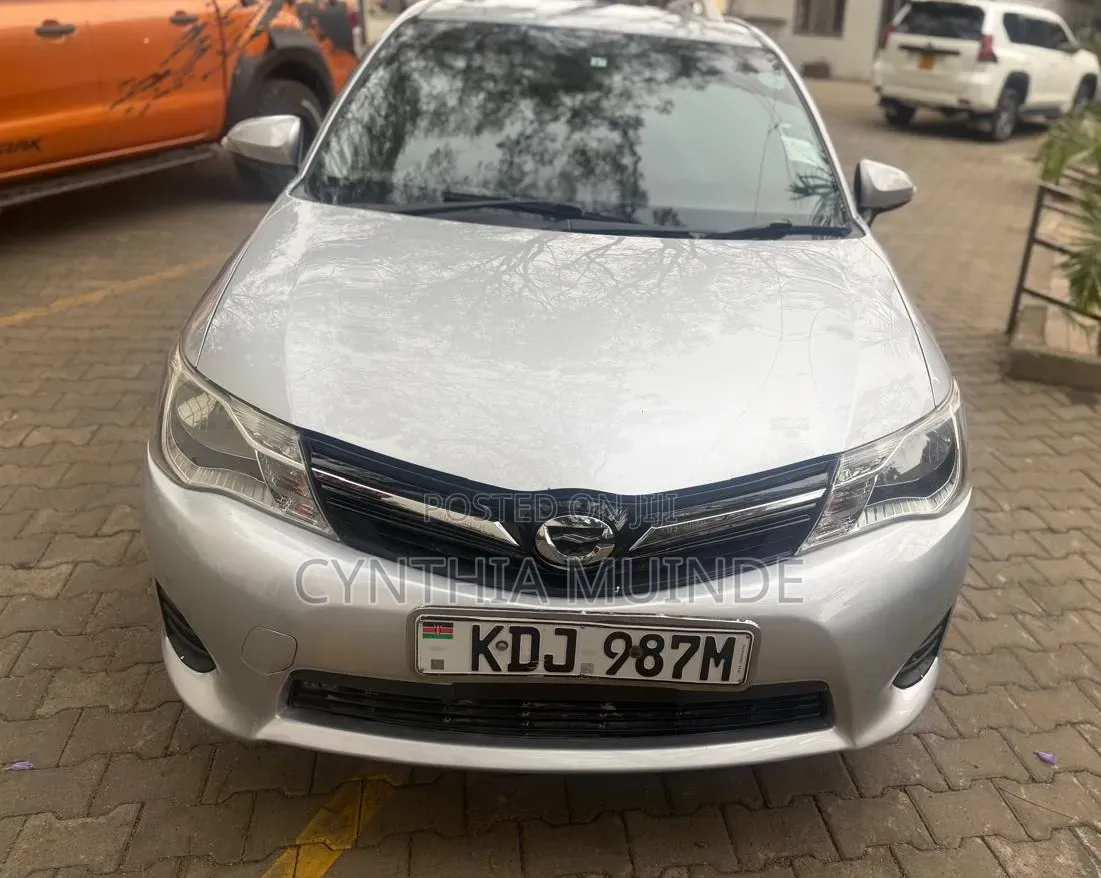 Toyota Corolla Fielder 2015 Silver