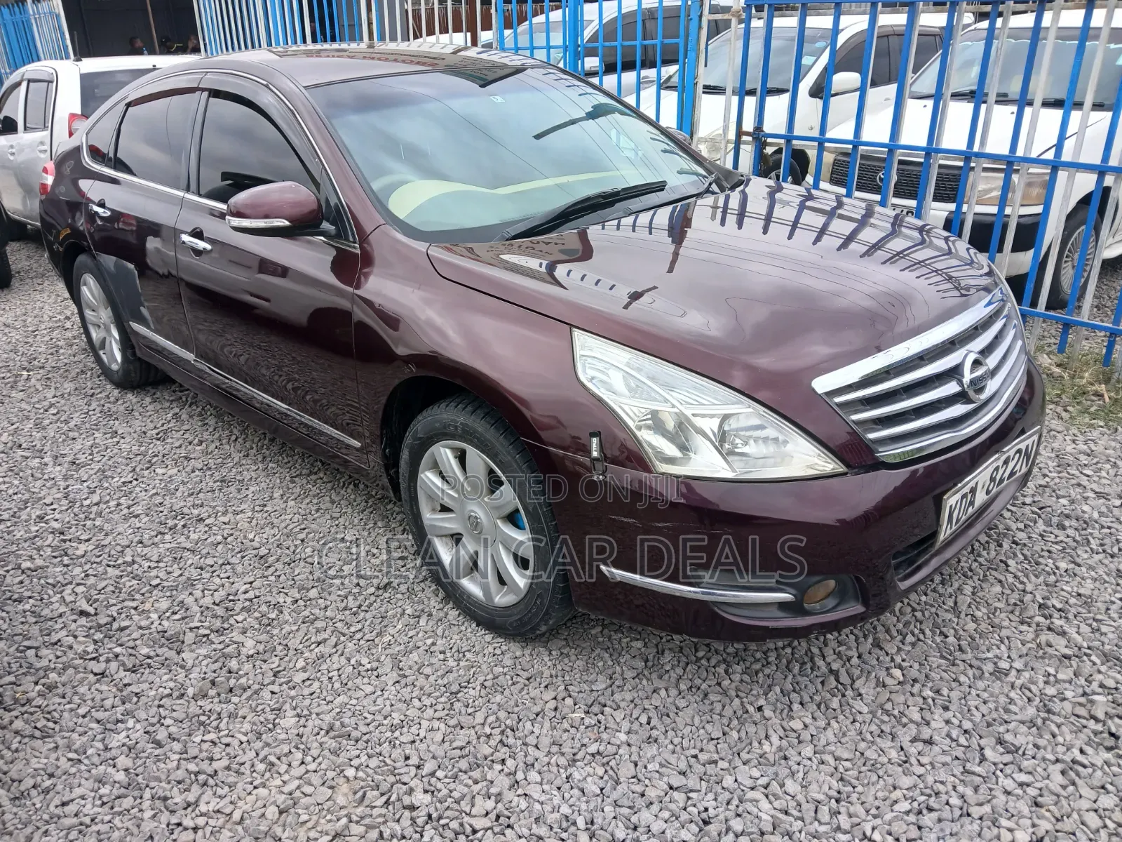 Nissan Teana 2013 Maroon