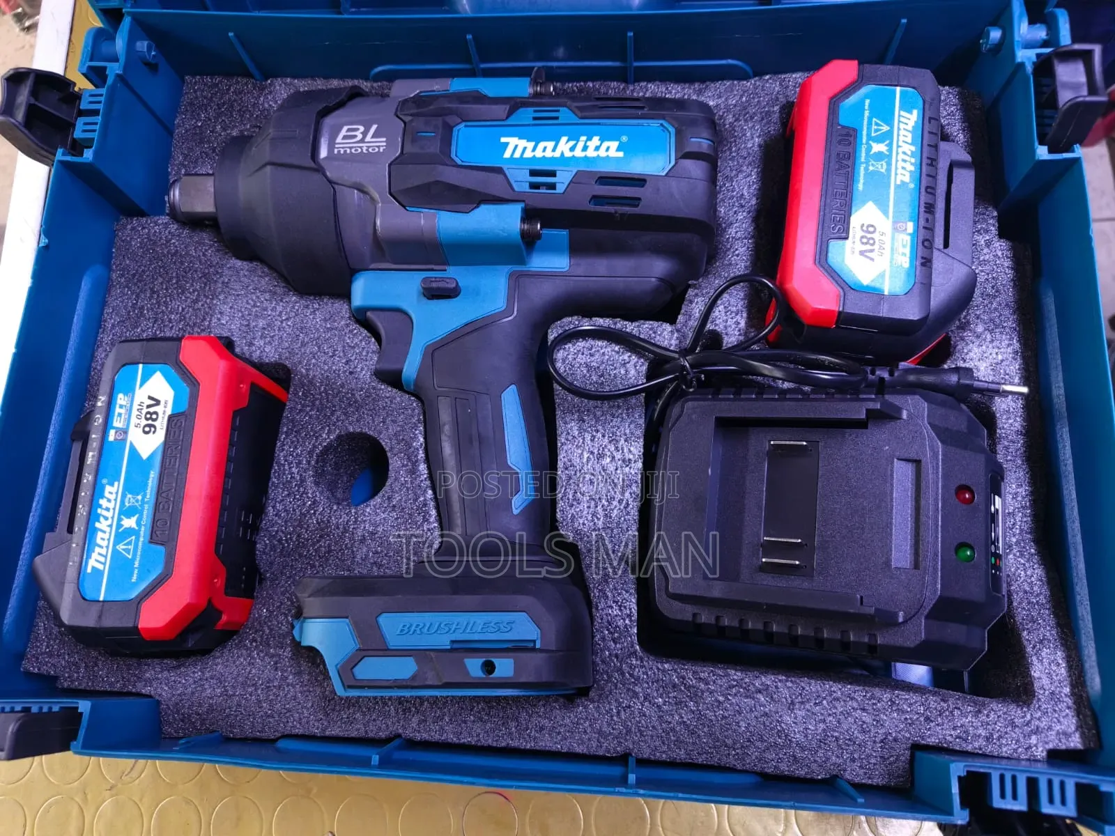 Makita 98v Brushless wrench.Rechargeable