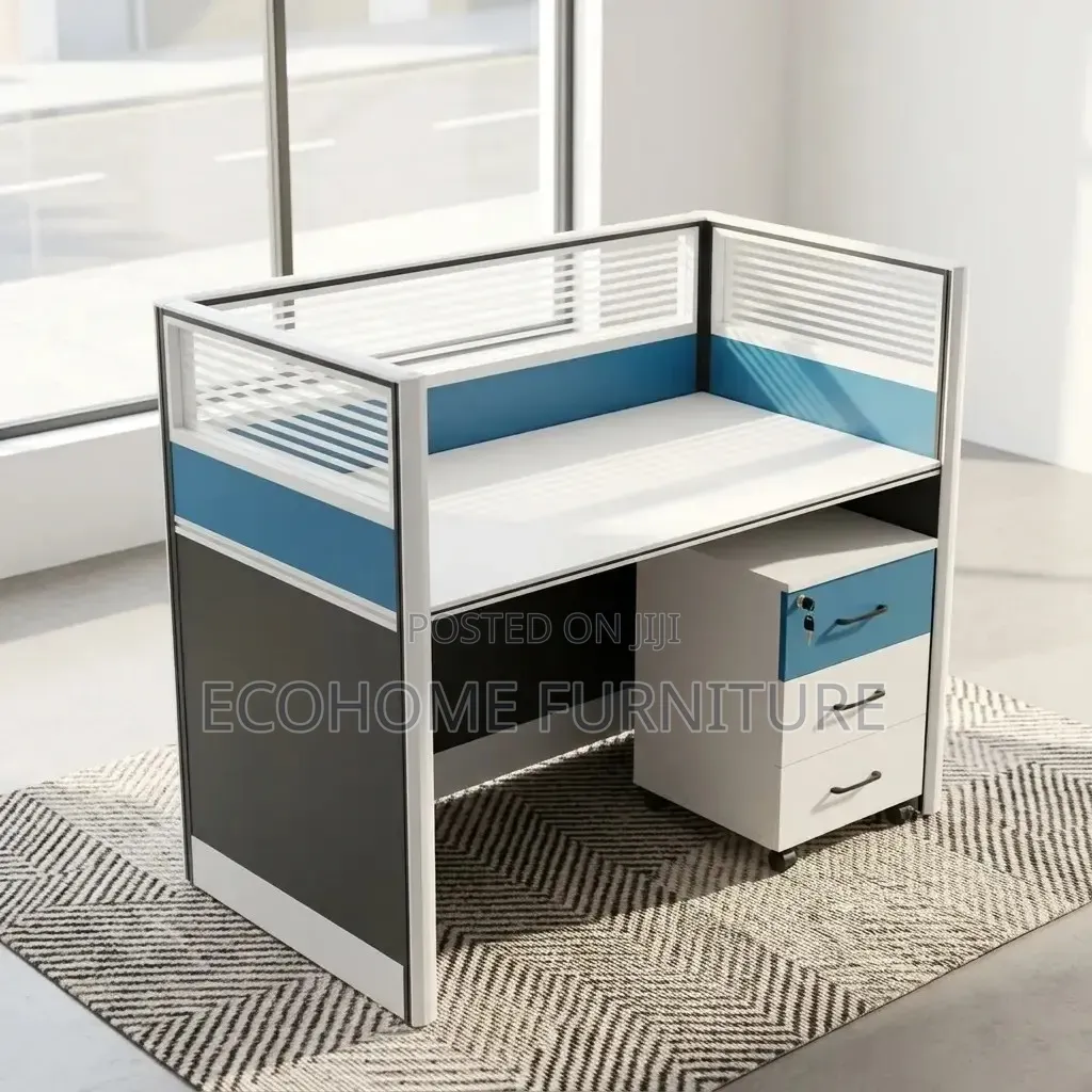 Office Desk . One Way Workstation