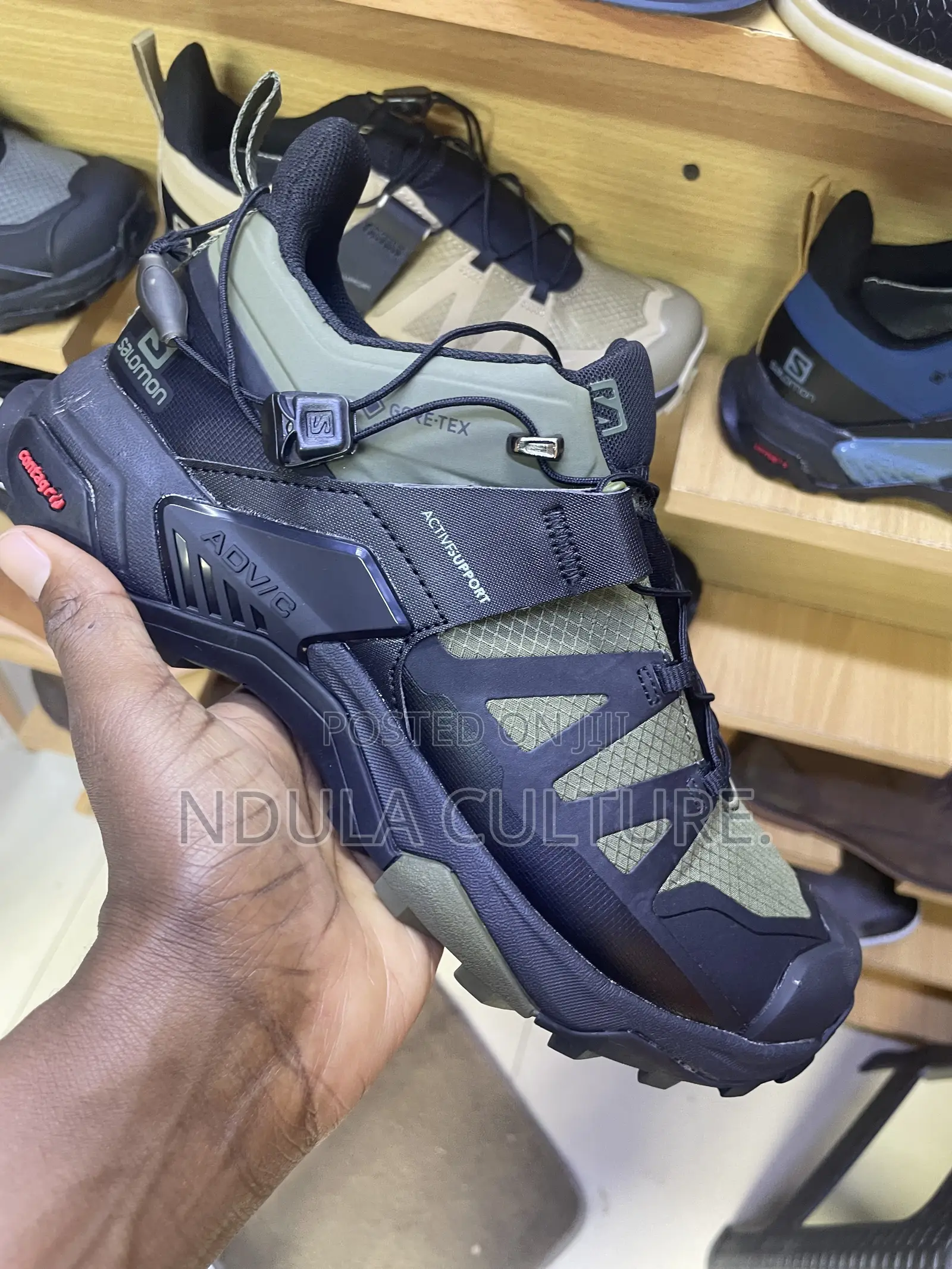 Salomon X Ultra 4 GTX Hiking Shoes