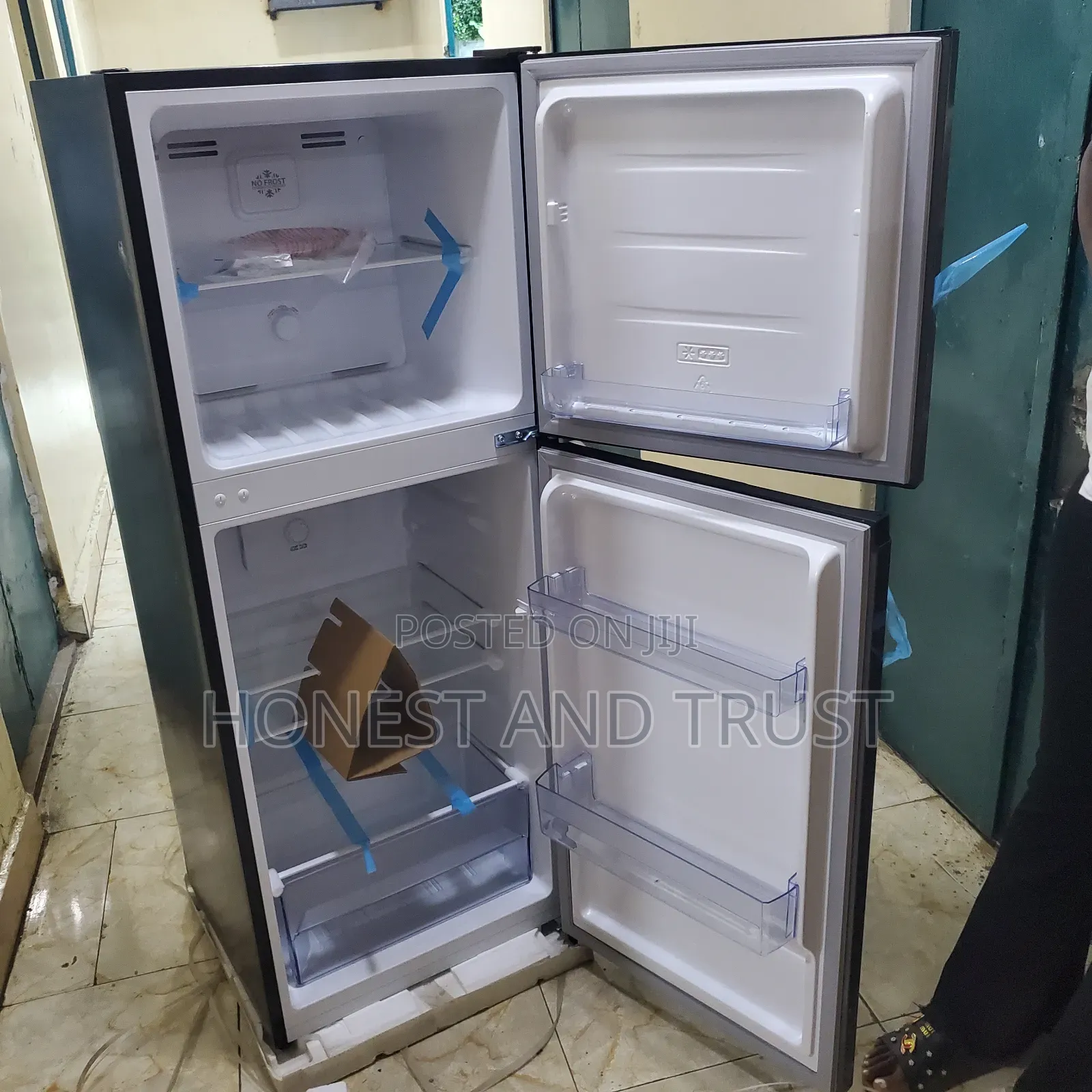 Roch 197 Non Frost Refrigerator