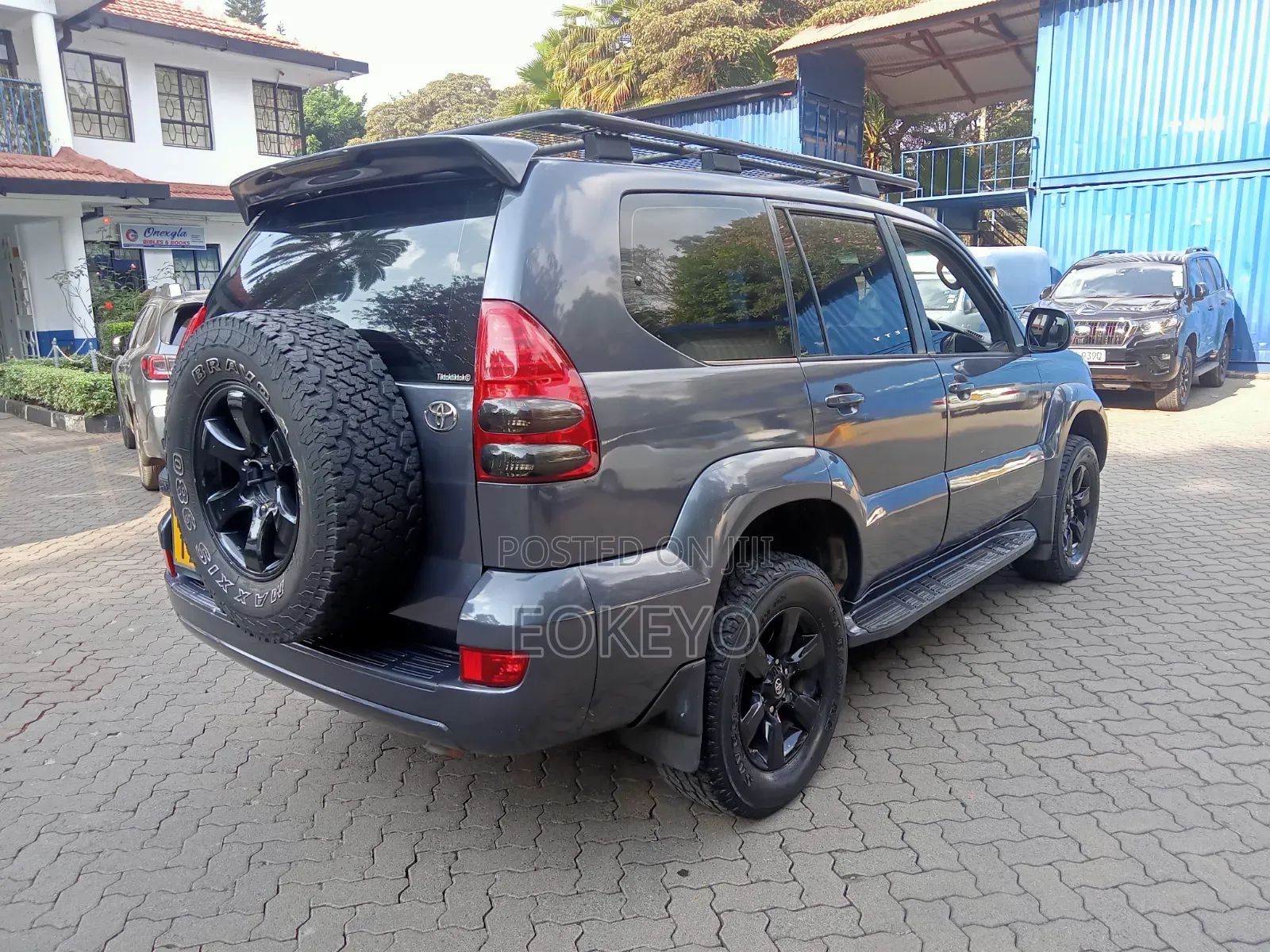 Toyota Land Cruiser Prado 2005 Gray