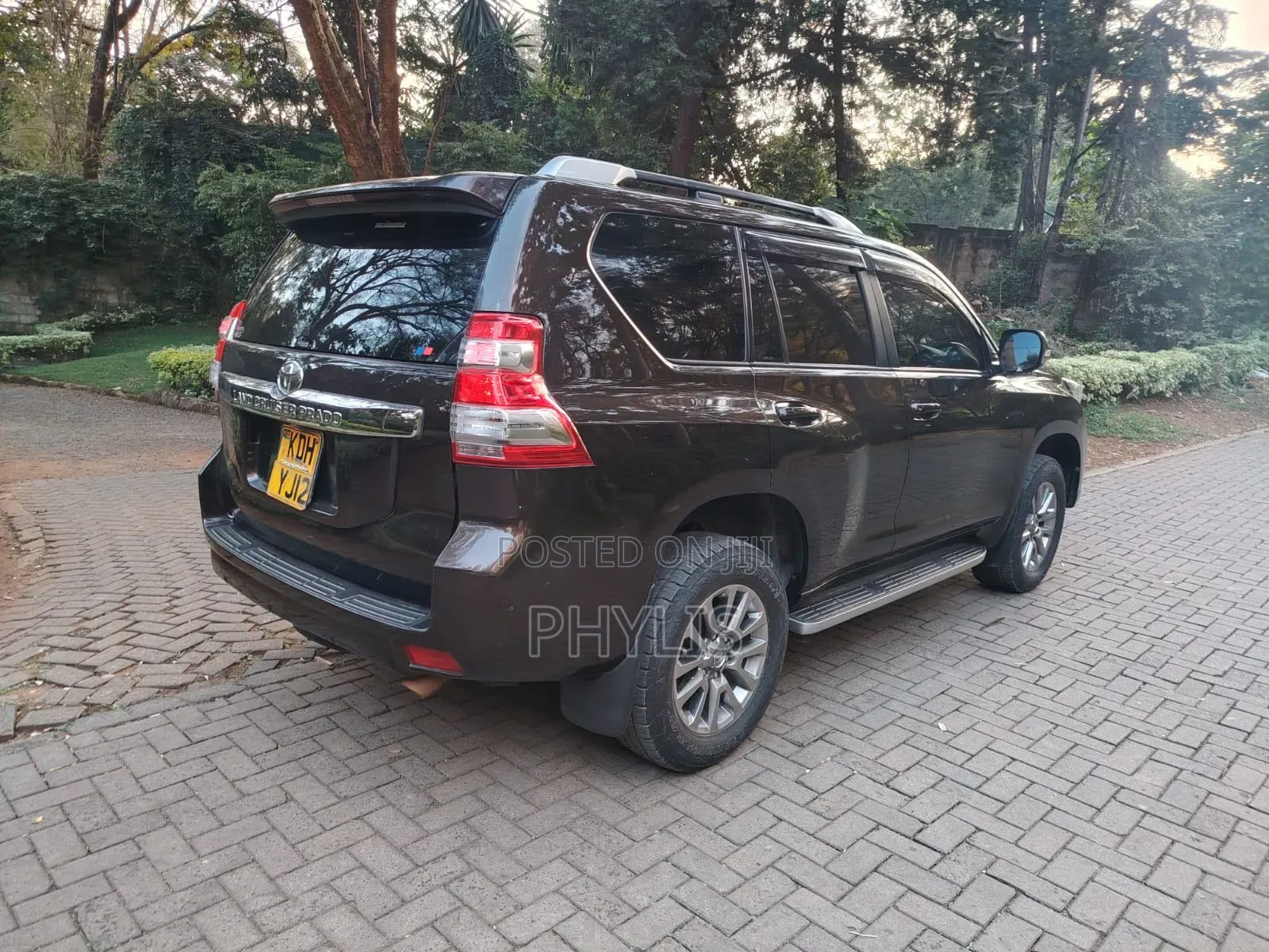 Toyota Land Cruiser Prado 2017 Black