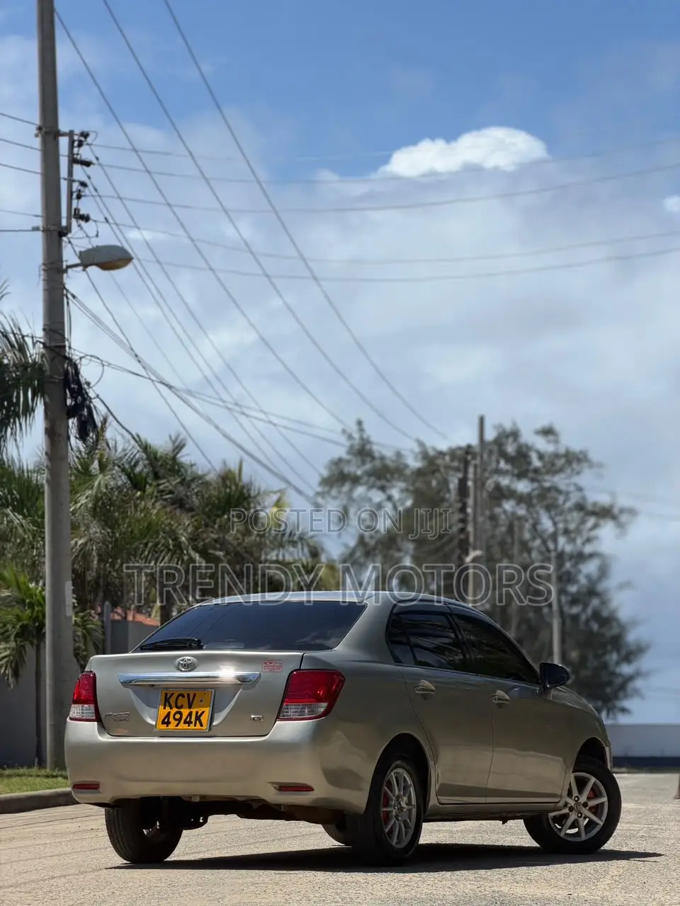 Toyota Axio 2011 Gold