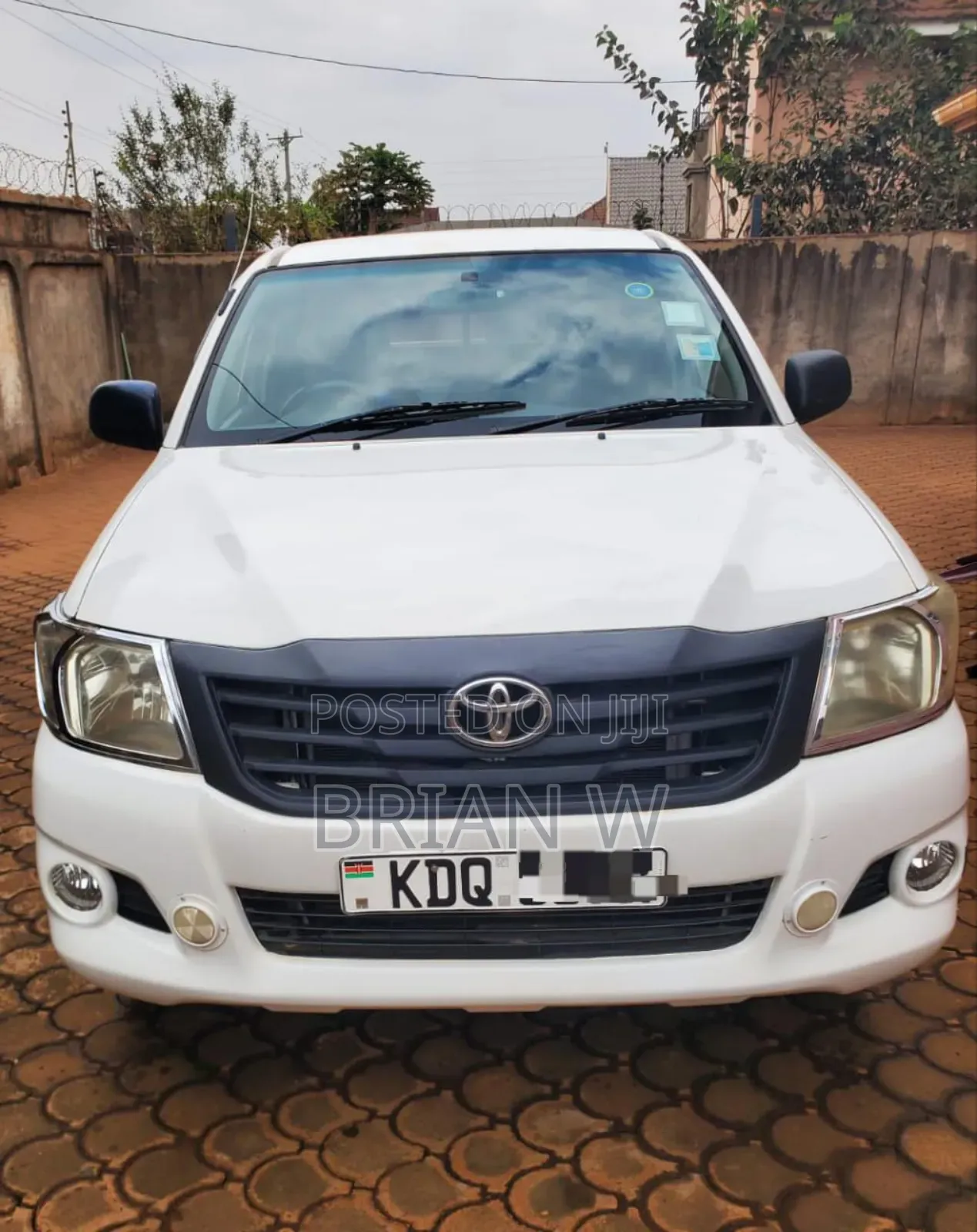 Toyota Hilux 2014 White