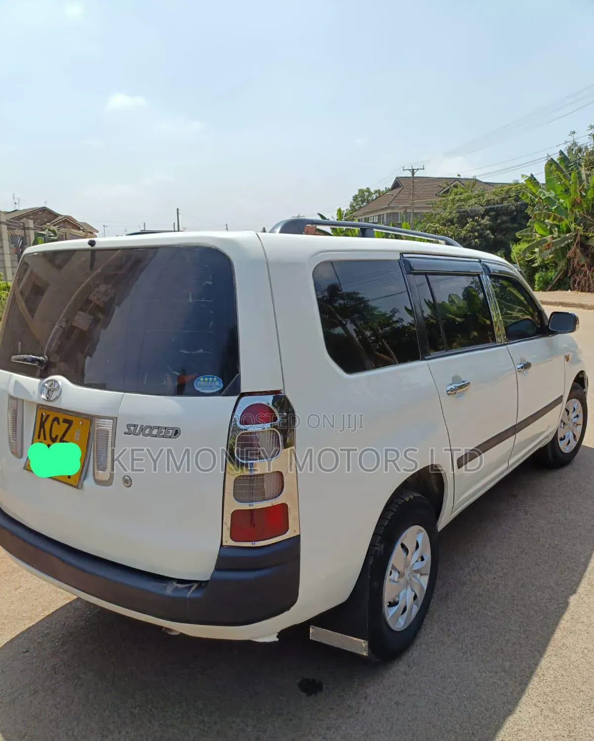 Toyota Succeed SV Premium 2014 White