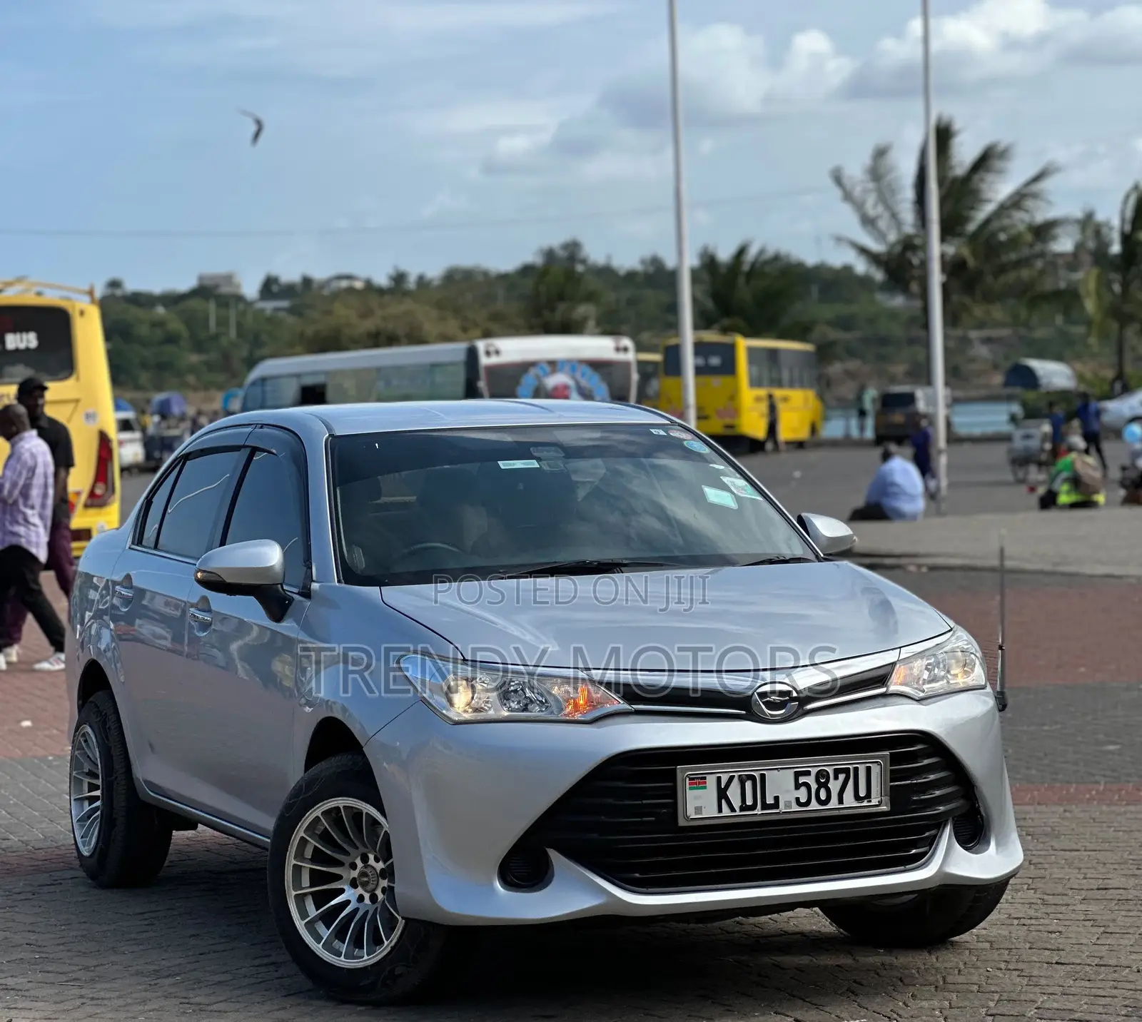 Toyota Axio 2015 Silver