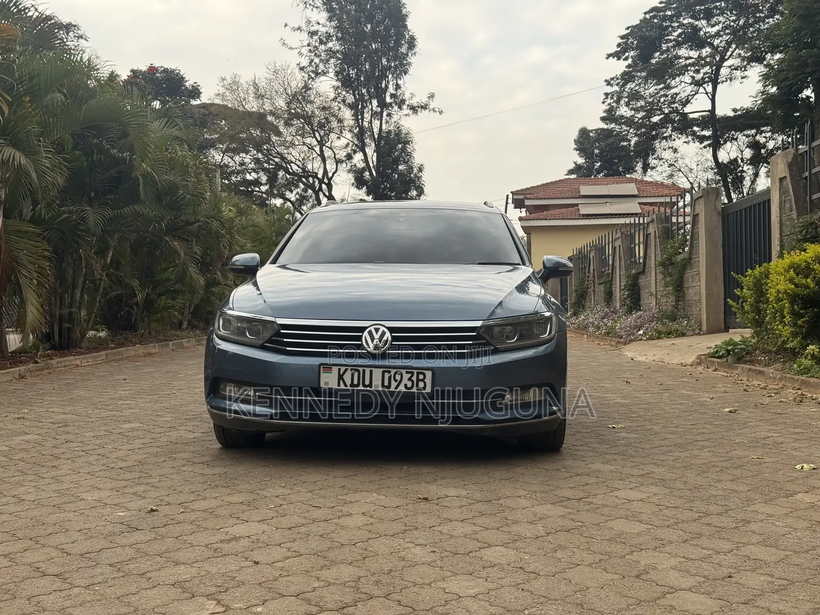 Volkswagen Passat 2018 Blue