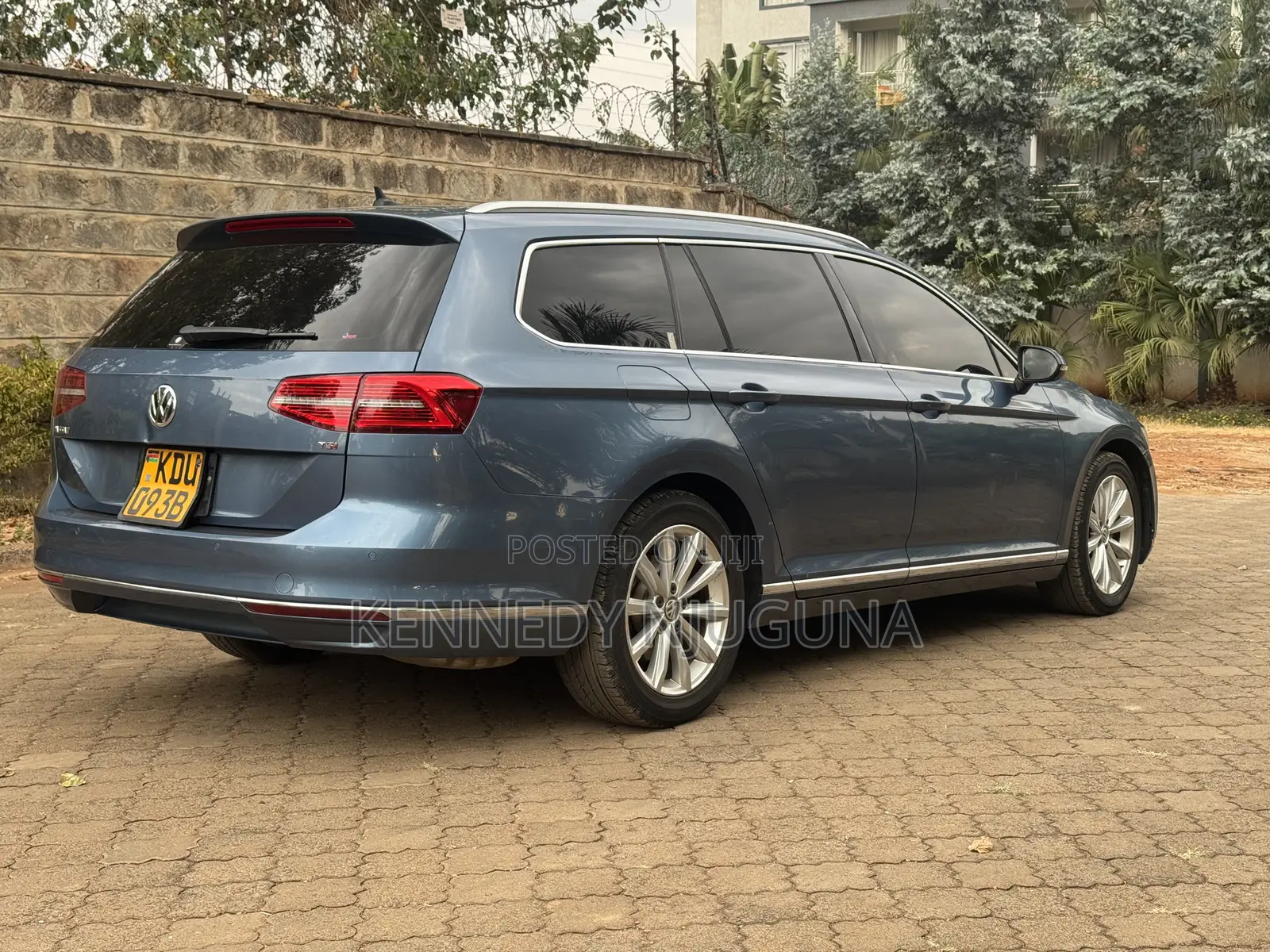 Volkswagen Passat 2018 Blue
