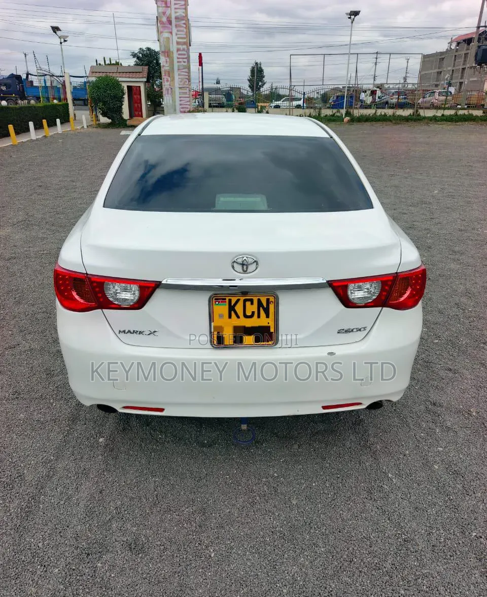 Toyota Mark X 2010 White