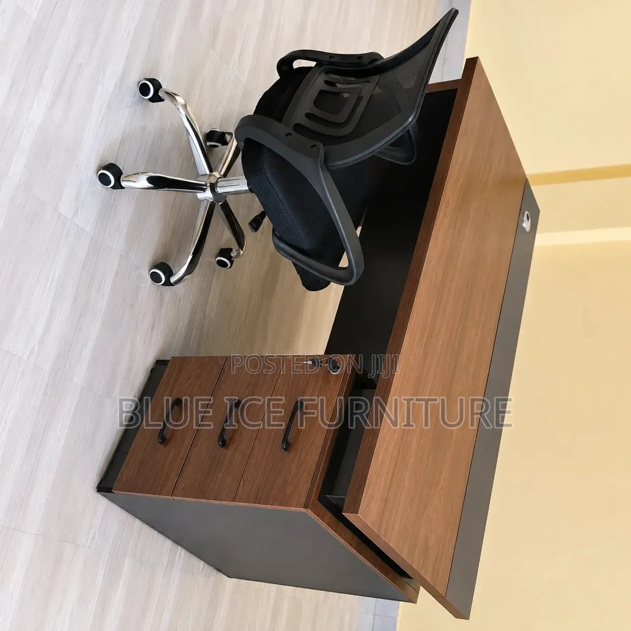 Office Desk: Brown Executive Desk With Mesh Chair