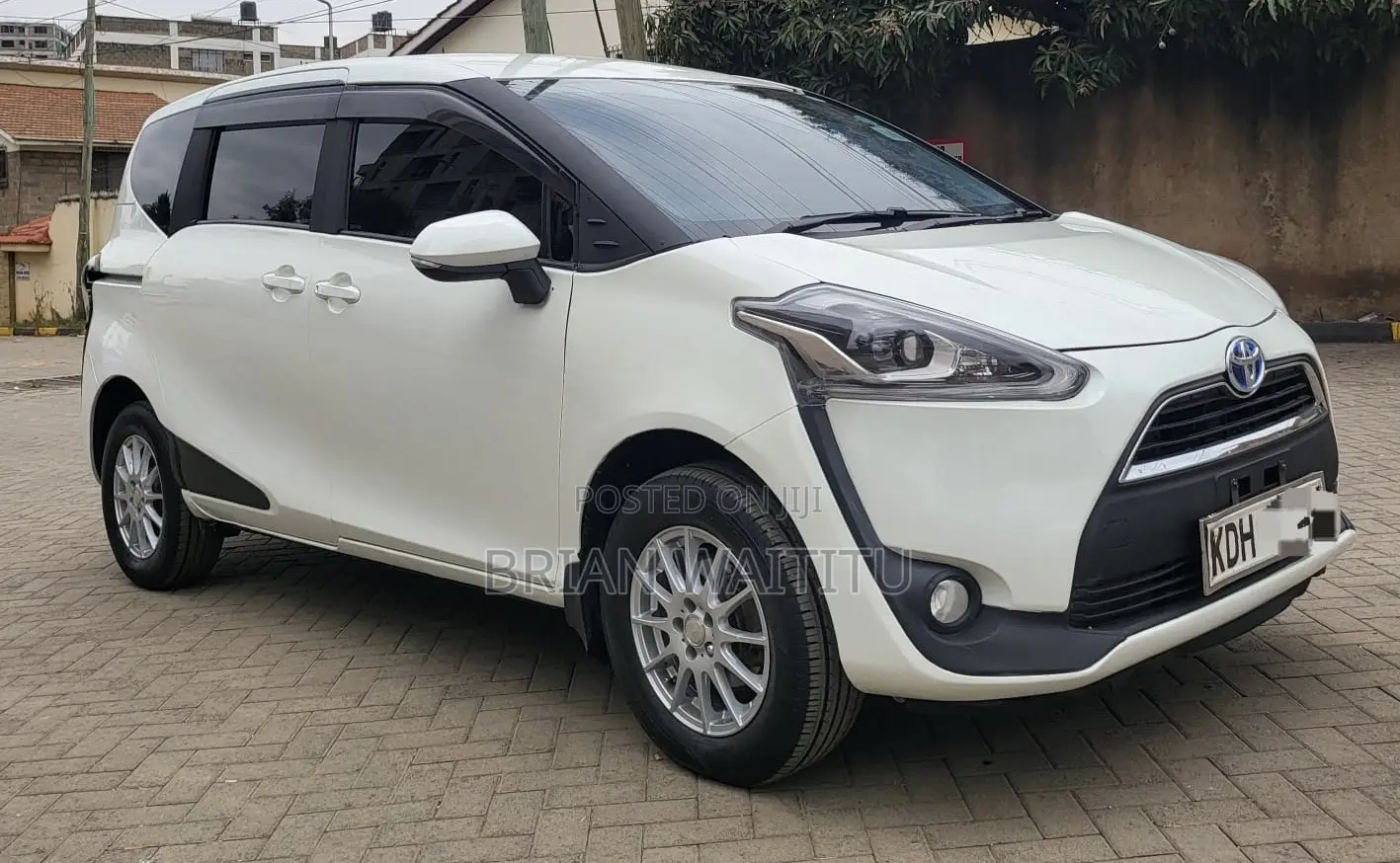 Toyota Sienta 2017 White