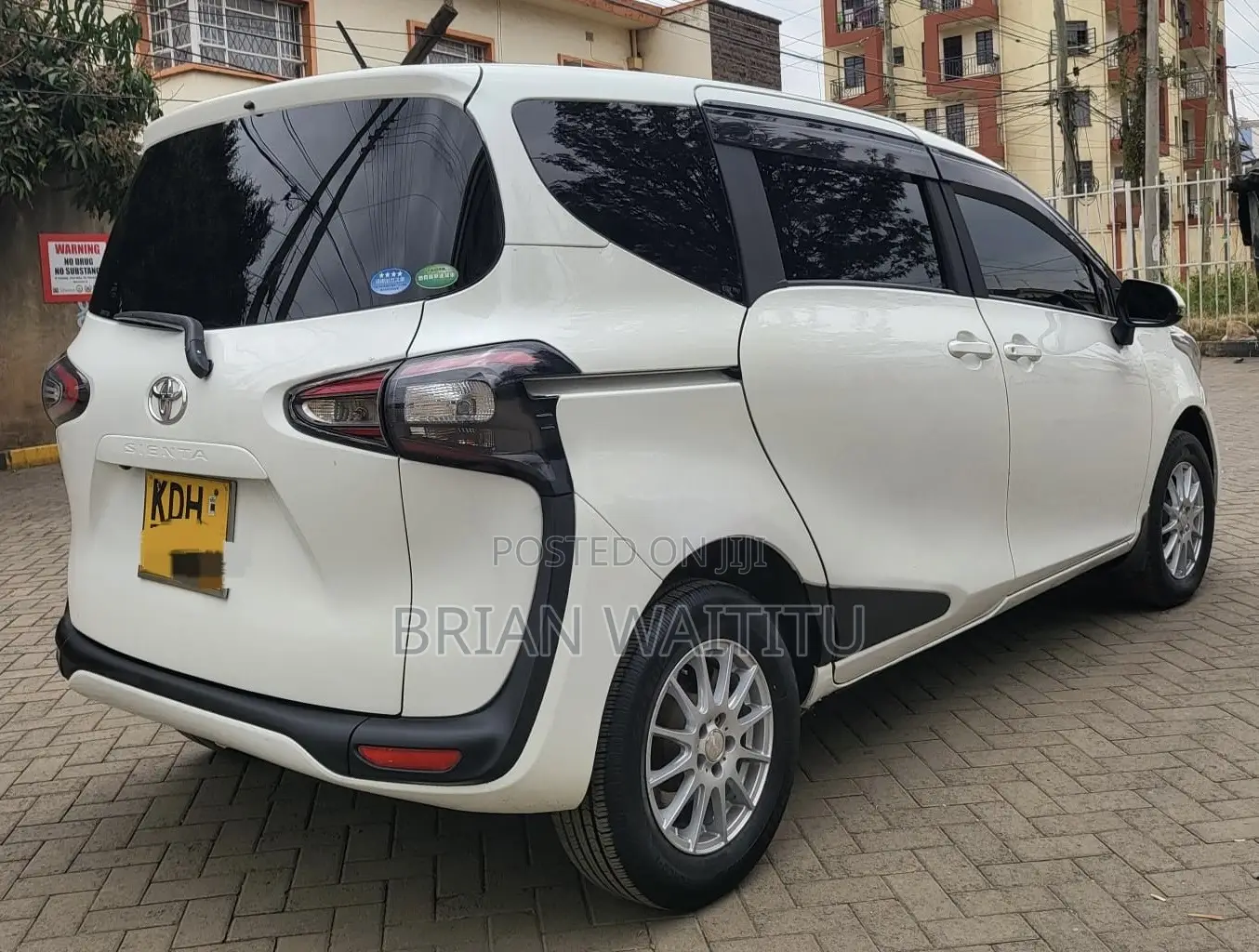 Toyota Sienta 2017 White