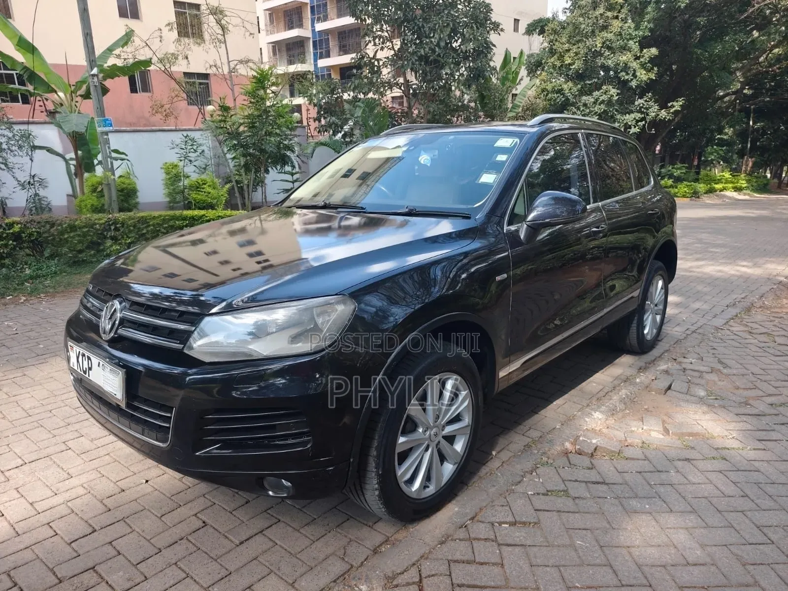 Volkswagen Touareg 2011 Black