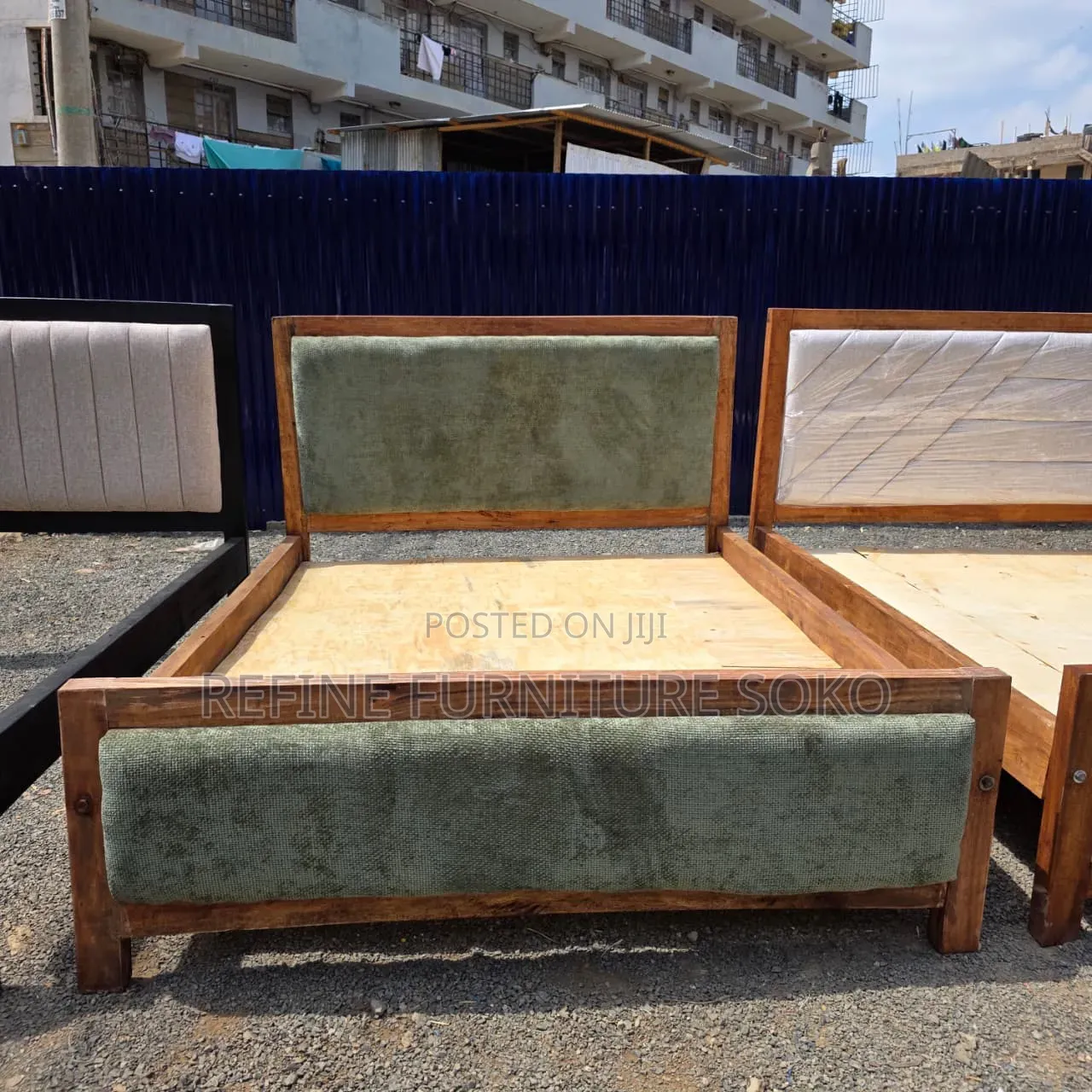 Mocket Bed  Available in Different Theme , Stylish and Patterns