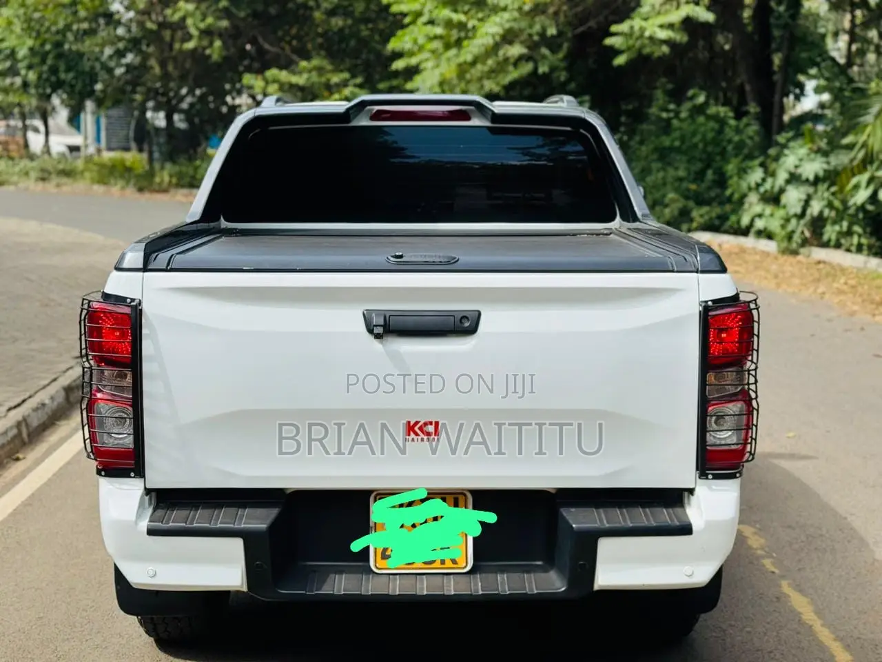 Isuzu D-MAX 2025 White