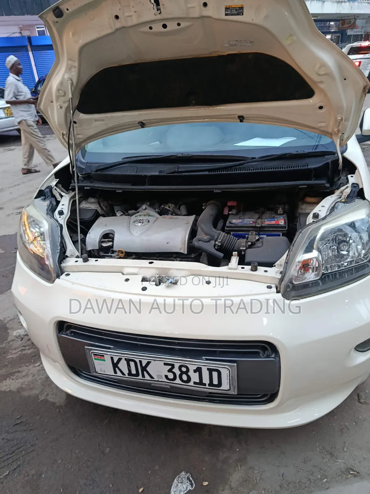 Toyota Porte 2015 Beige