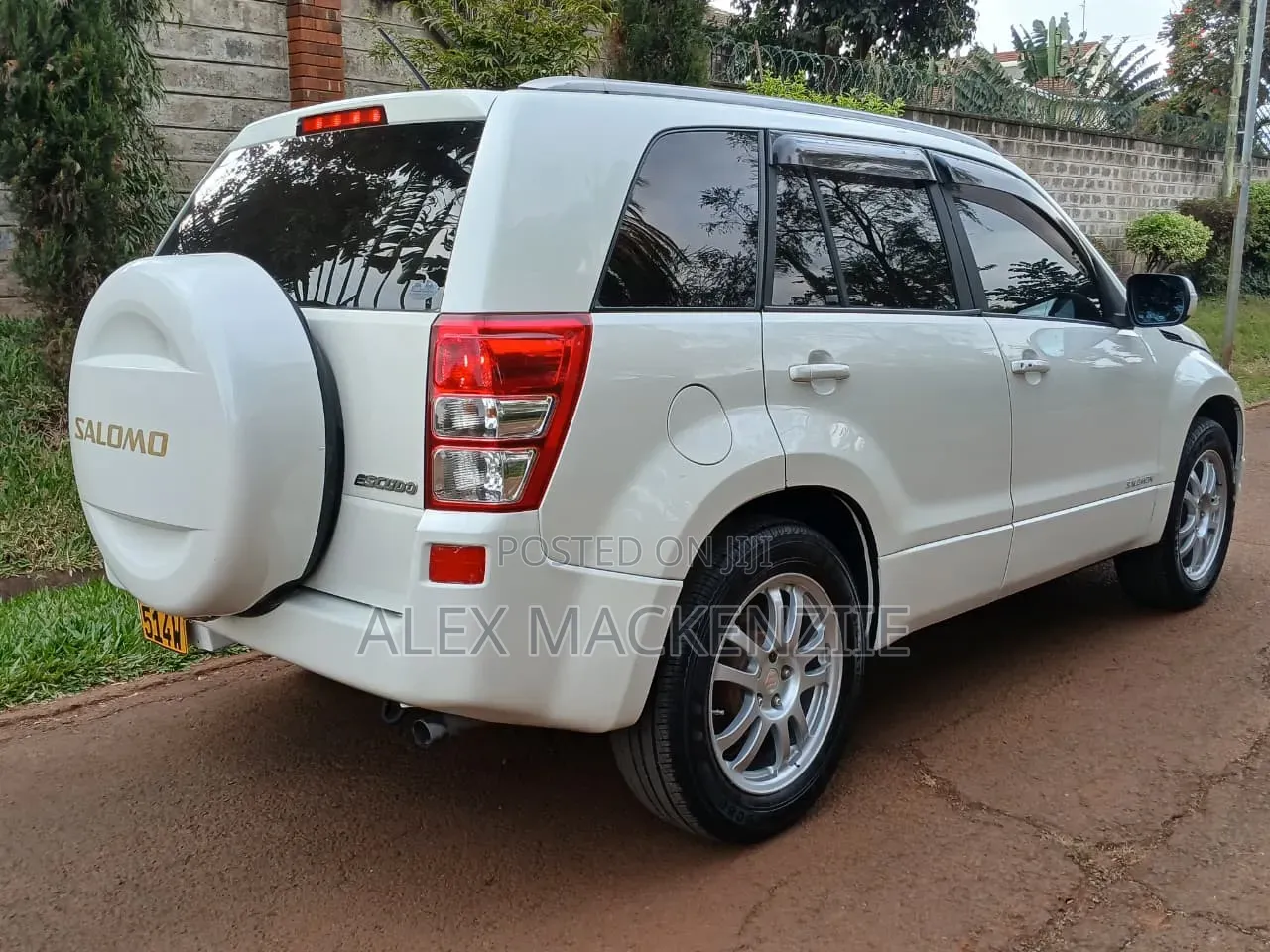 Suzuki Escudo 2009 White