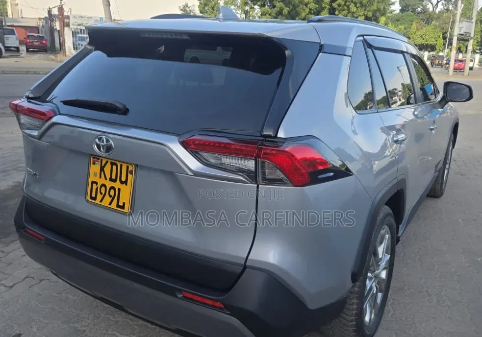 Toyota RAV4 2019 Silver