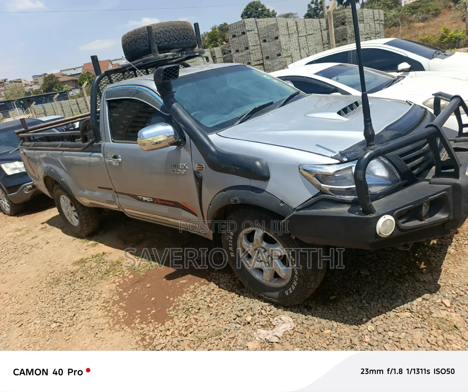 Toyota Hilux 2015 Gray