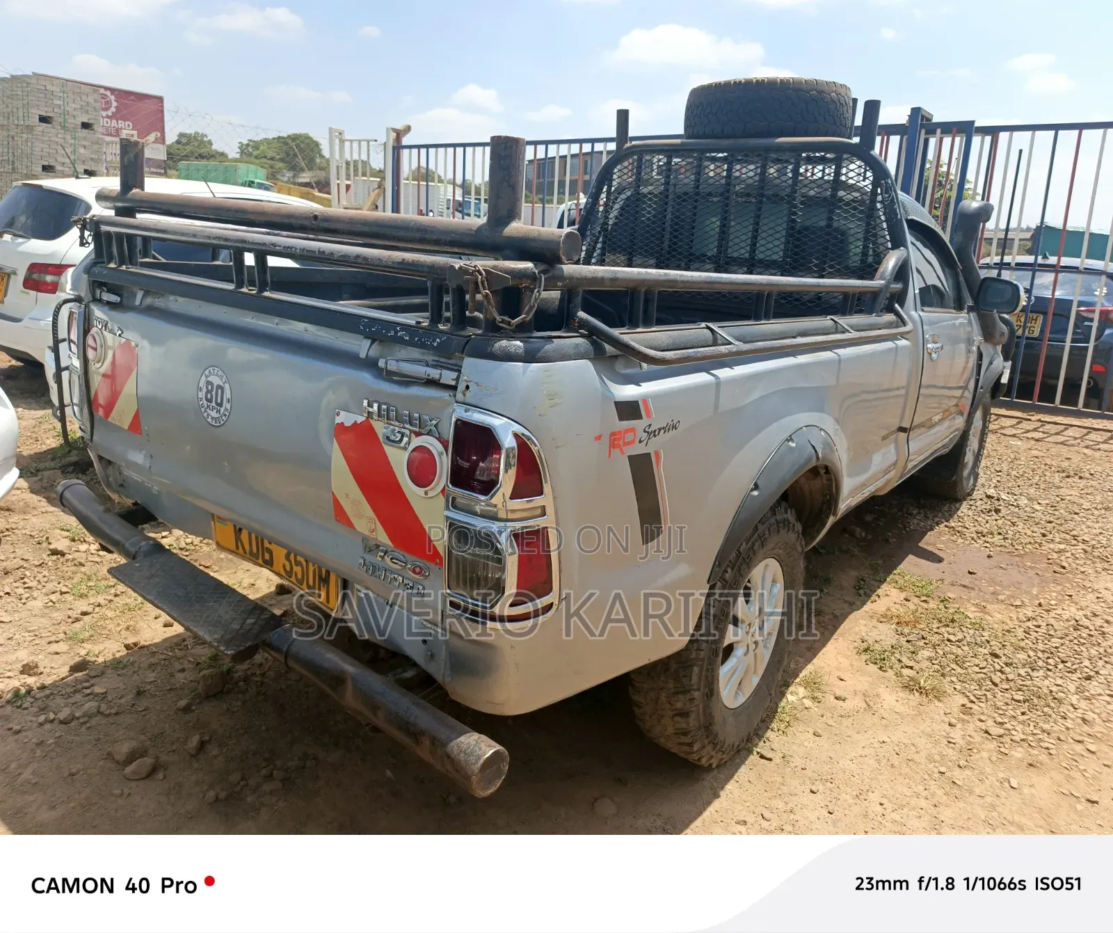 Toyota Hilux 2015 Gray