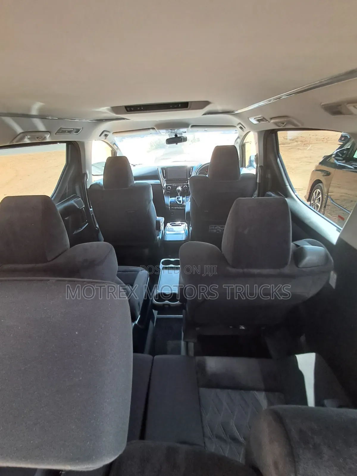 Toyota Vellfire 2019 White