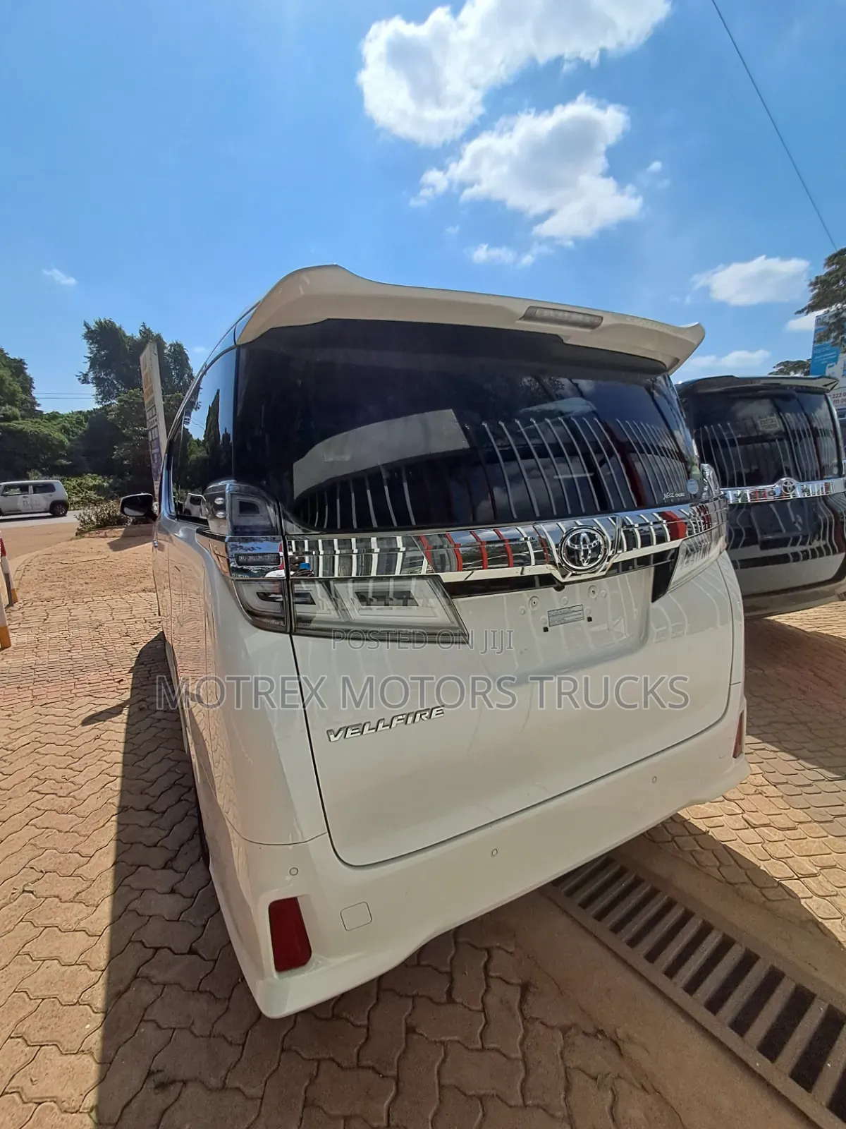 Toyota Vellfire 2019 White