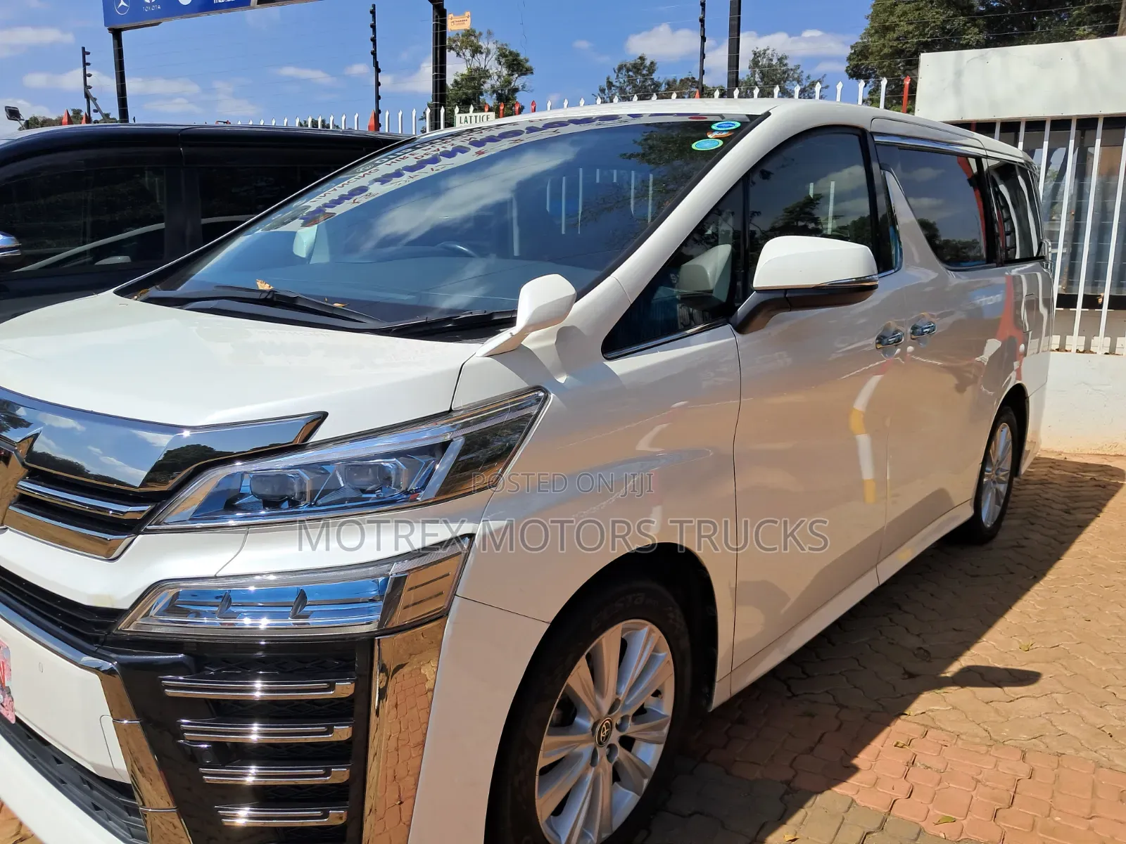 Toyota Vellfire 2019 White