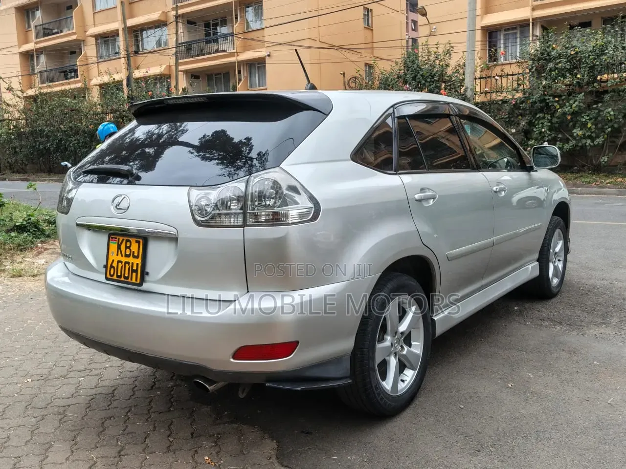 Lexus LX 470 Sport Utility 2004 Silver