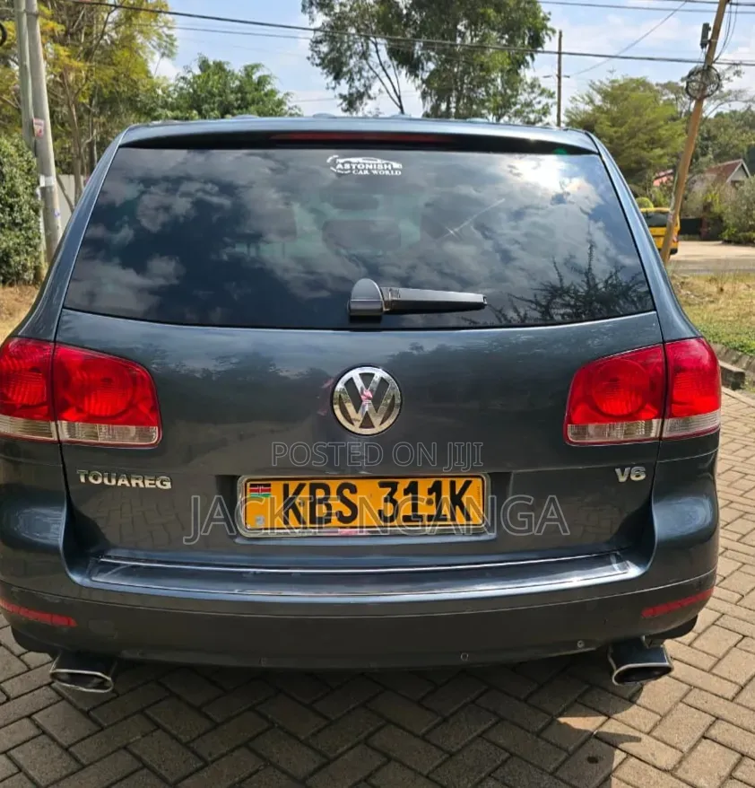 Volkswagen Touareg 2006 Blue
