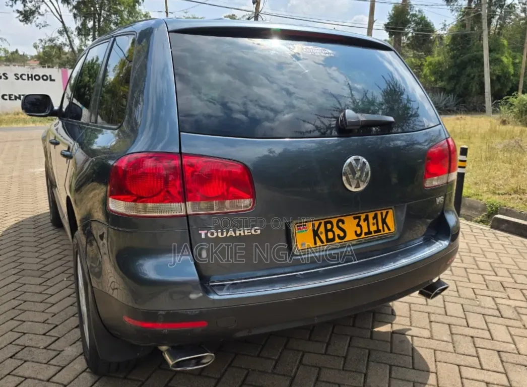 Volkswagen Touareg 2006 Blue