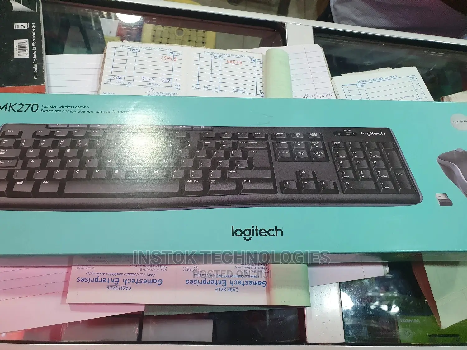 Logitech MK270 Wireless Keyboard And Mouse Combo