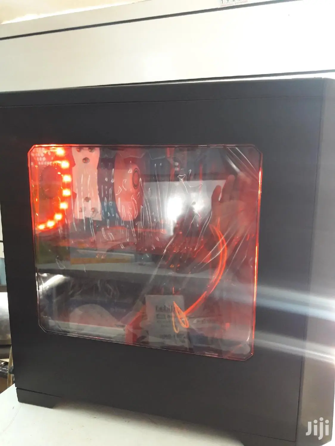Desktop Computer 8GB AMD Ryzen SSD 256GB
