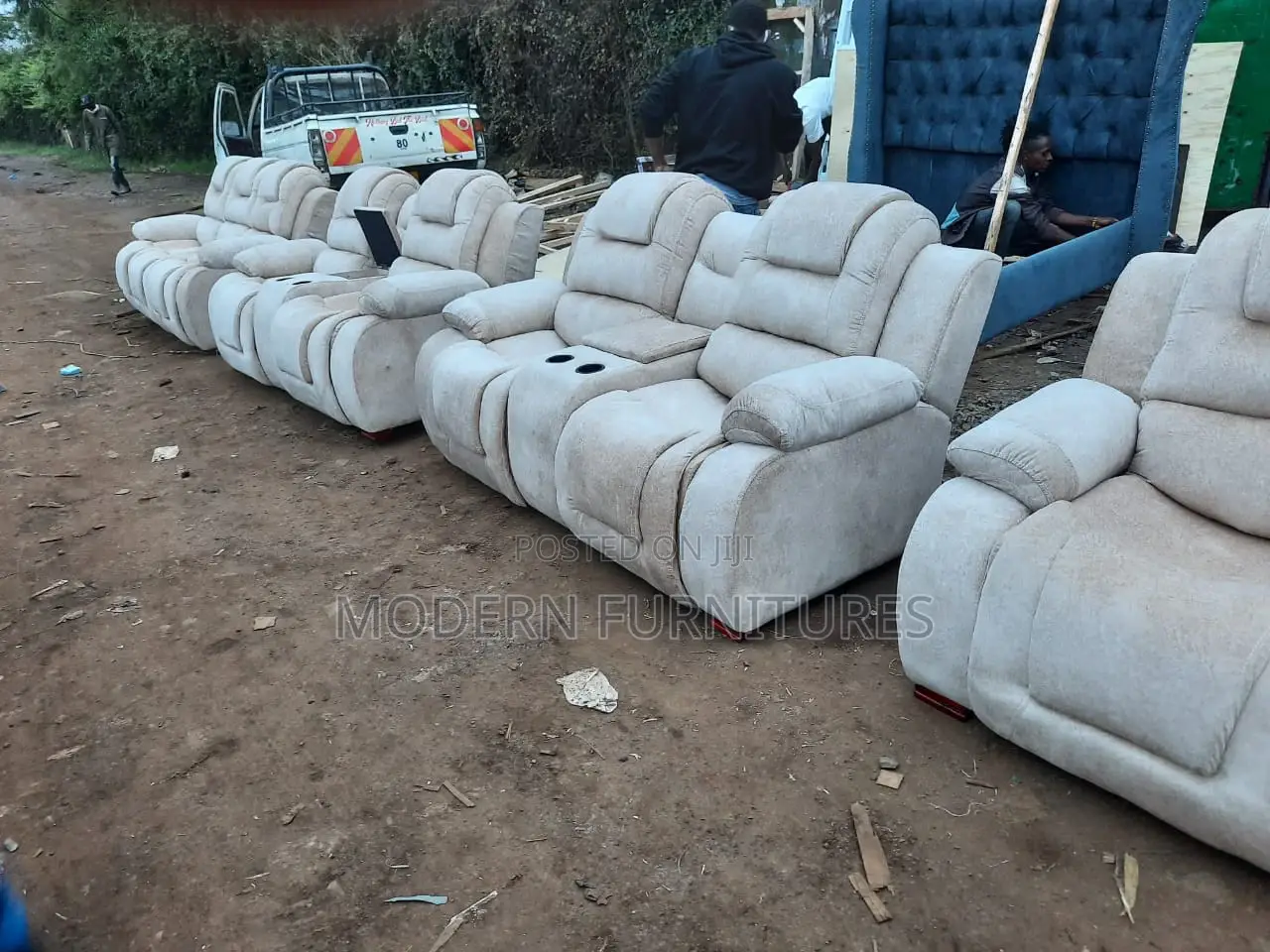 Modern Reclinerlike 8 Seater